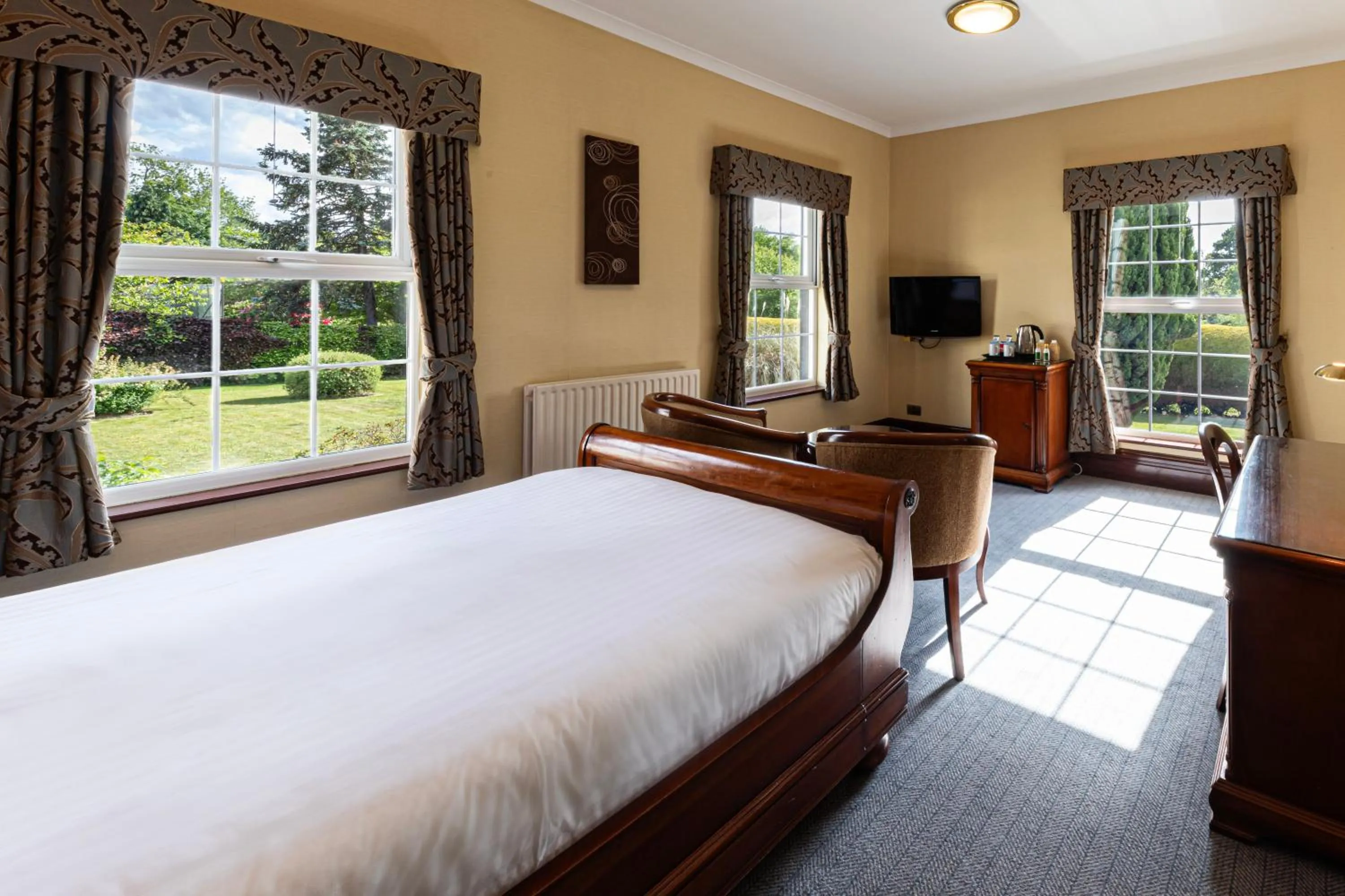 TV and multimedia, Bed in Lake District Castle Inn