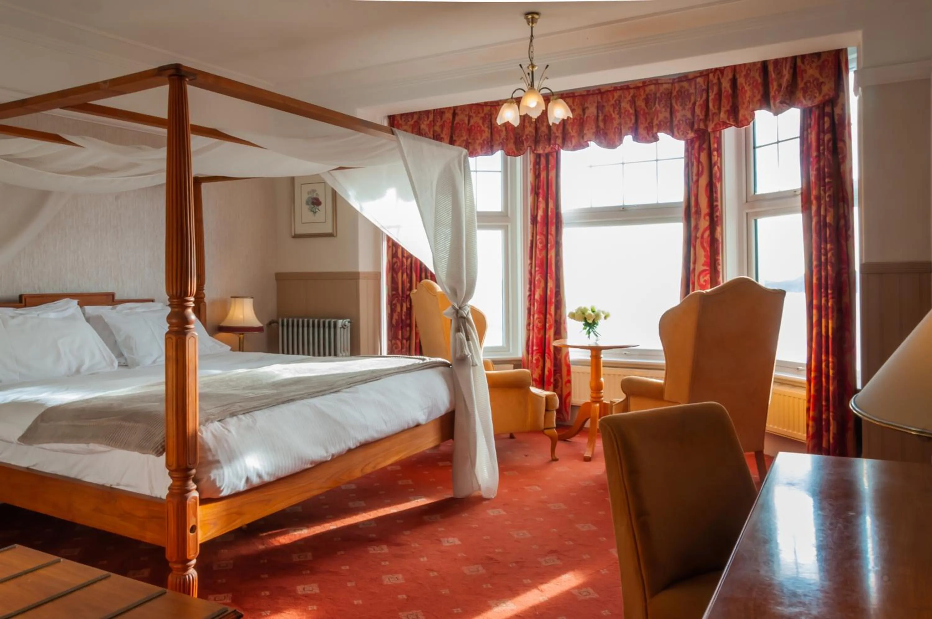 Bed in Porth Avallen Hotel