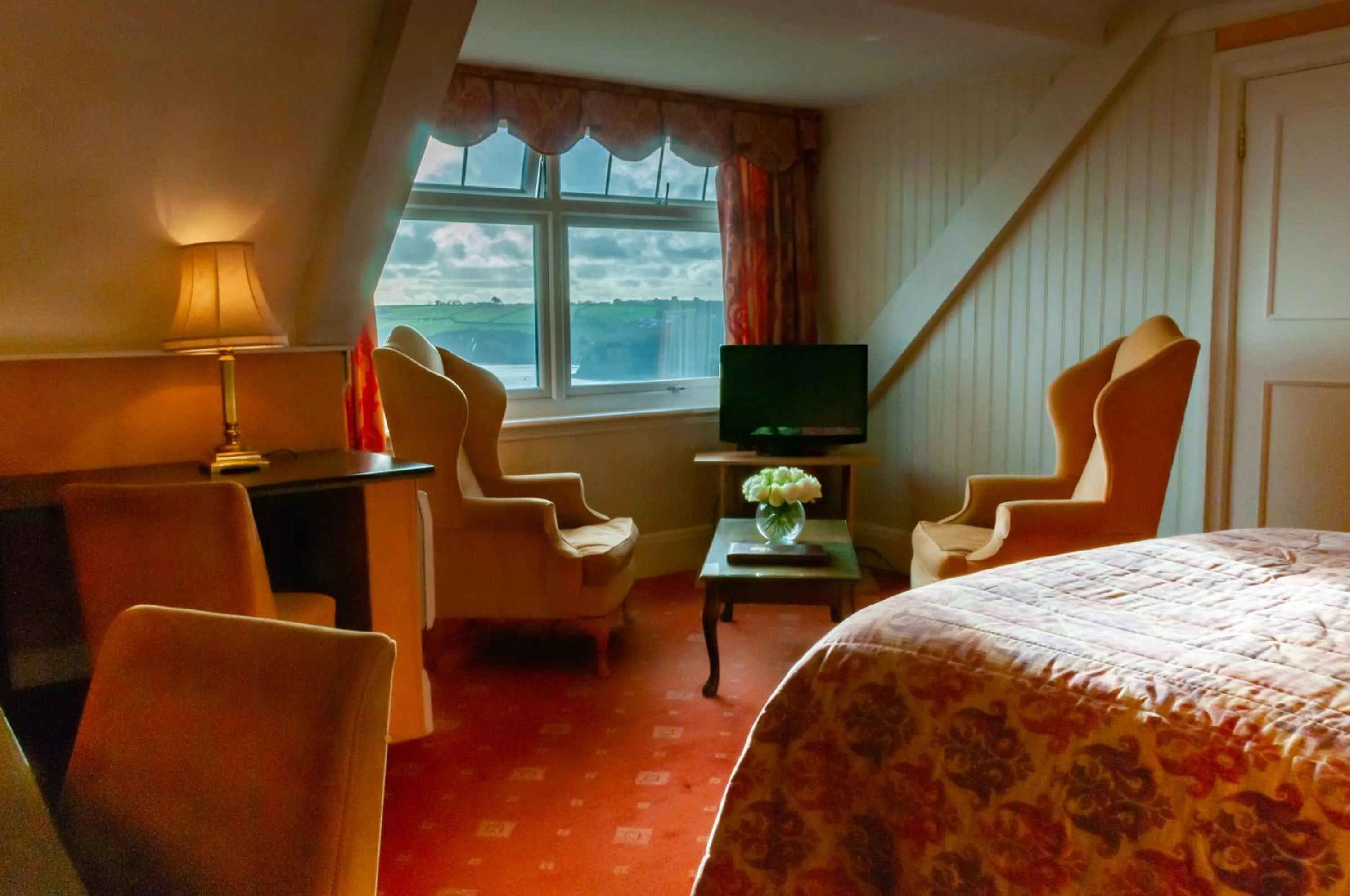 Bed in Porth Avallen Hotel