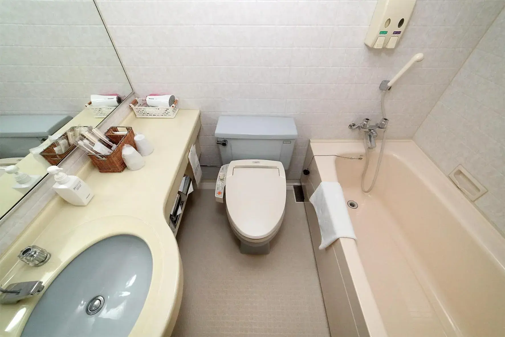 Bathroom in Kumegawa Wing Hotel Bathroom in Kumegawa Wing Hotel