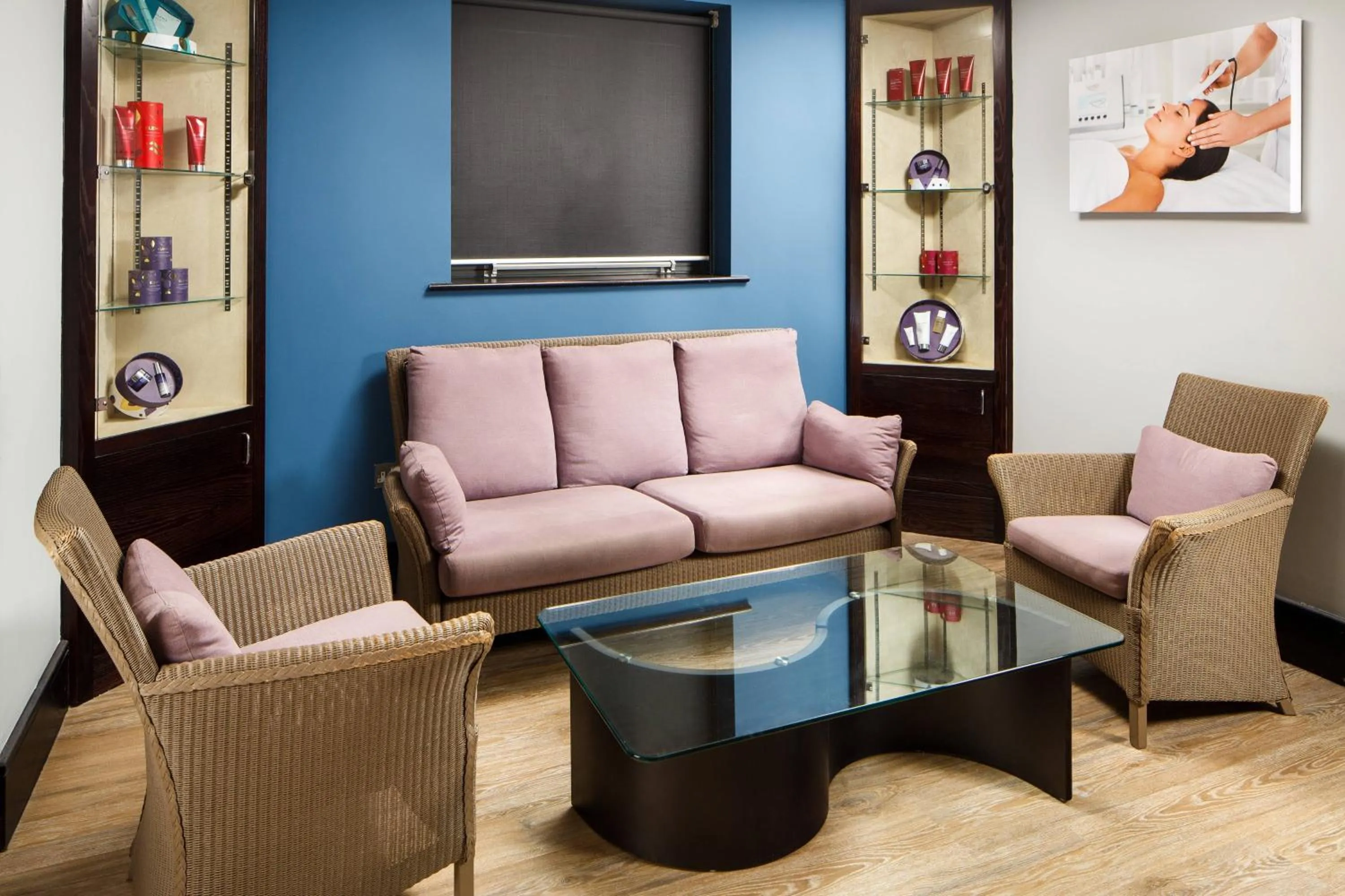 Lounge or bar in Nottingham Belfry Hotel & Spa