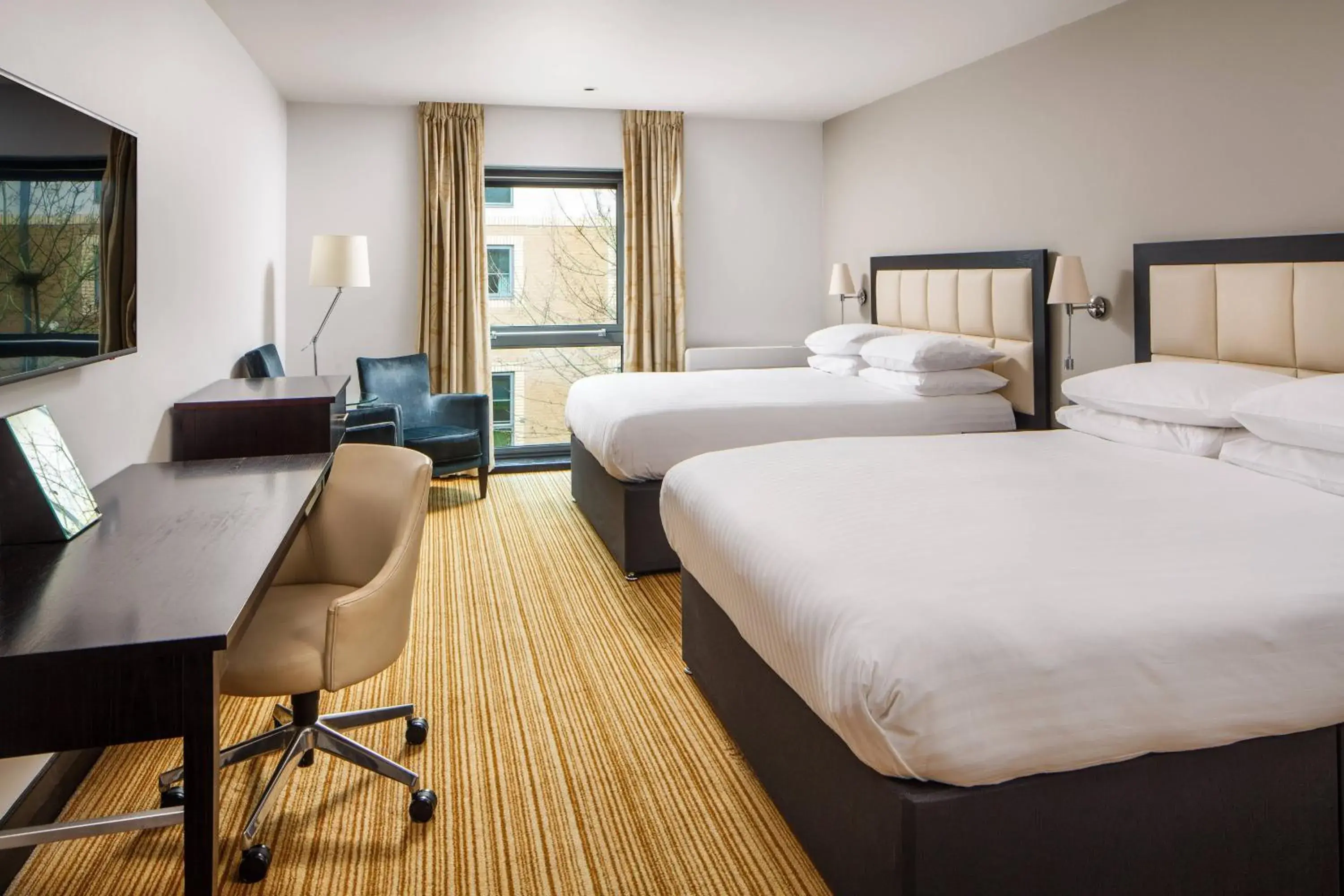 Deluxe Double Guest Room in Nottingham Belfry Hotel & Spa Deluxe Double Guest Room in Nottingham Belfry Hotel & Spa