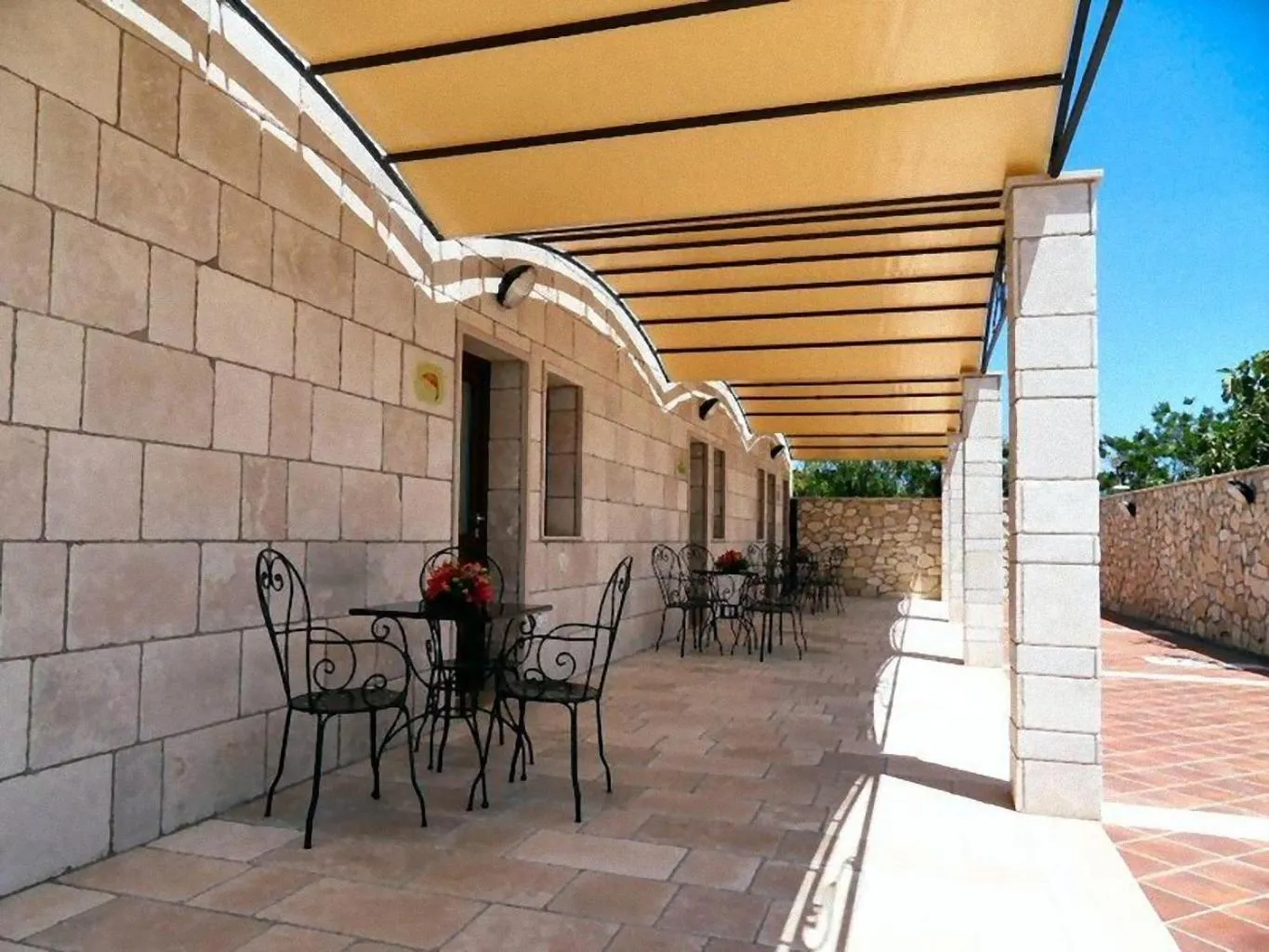 Property building in Residence Bandiera Gialla