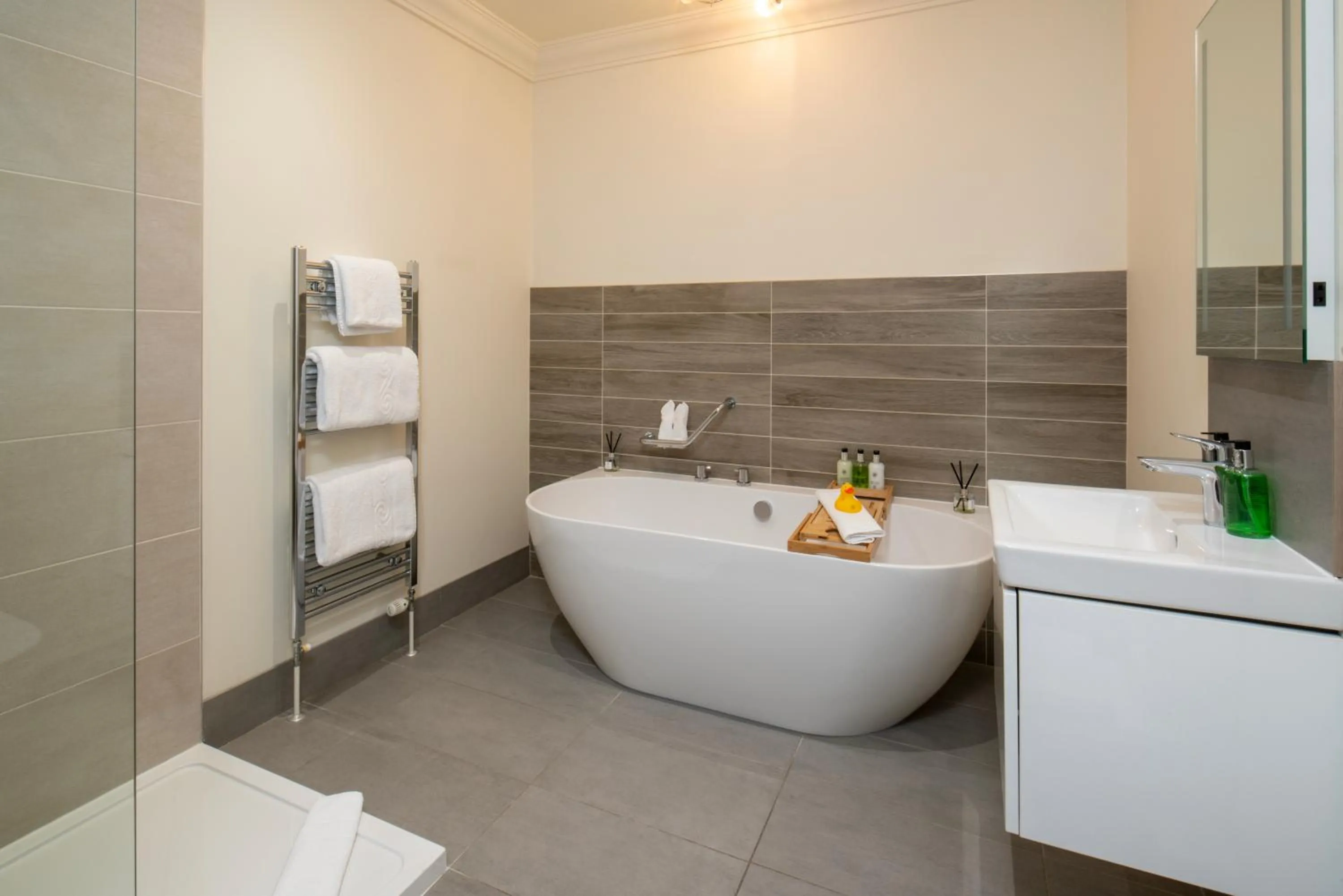 Shower in Forest Park Country Hotel & Inn, Brockenhurst, New Forest, Hampshire - The Coaching Inn Group