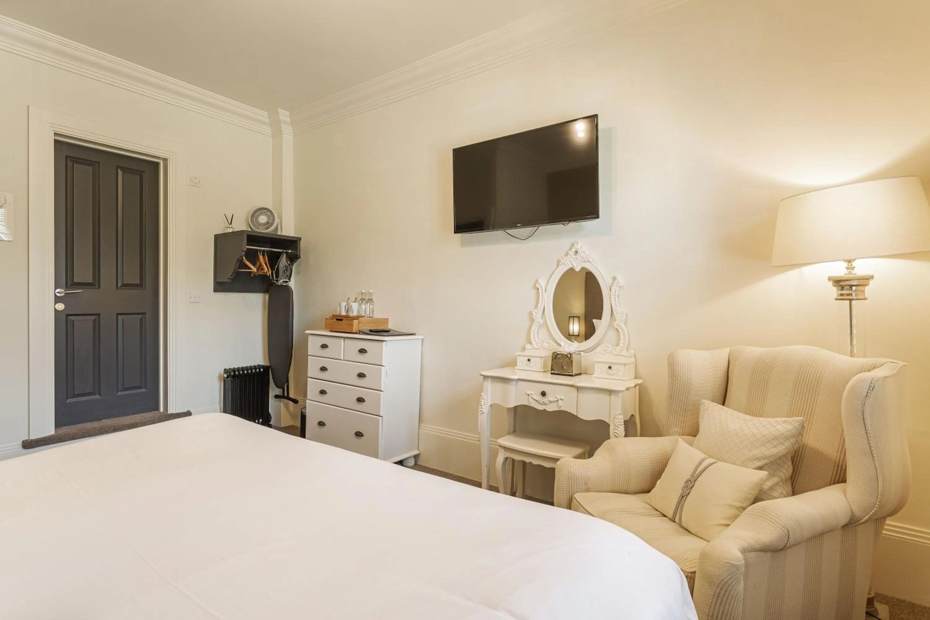 Bed in Forest Park Country Hotel & Inn, Brockenhurst, New Forest, Hampshire - The Coaching Inn Group