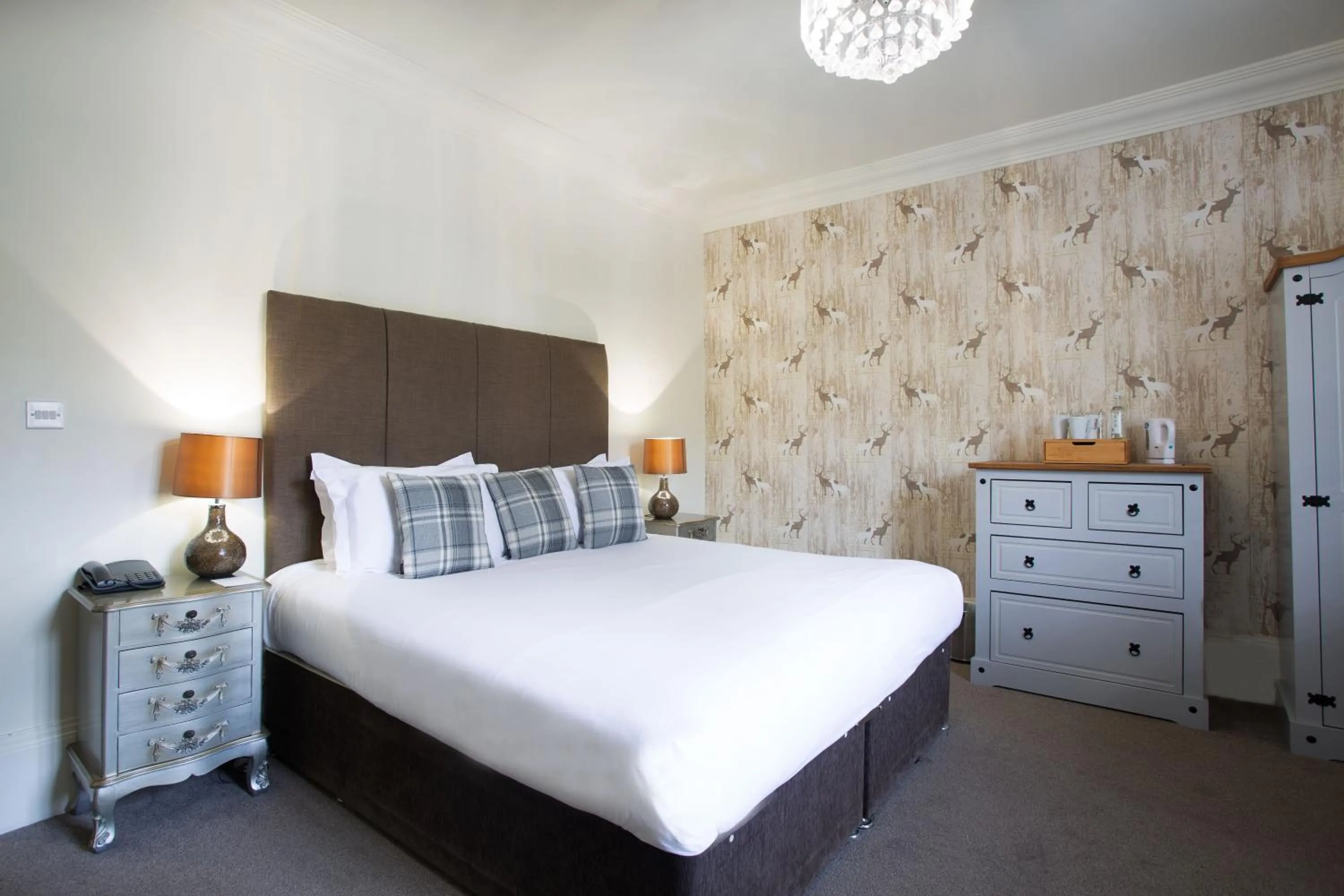 Bed in Forest Park Country Hotel & Inn, Brockenhurst, New Forest, Hampshire - The Coaching Inn Group