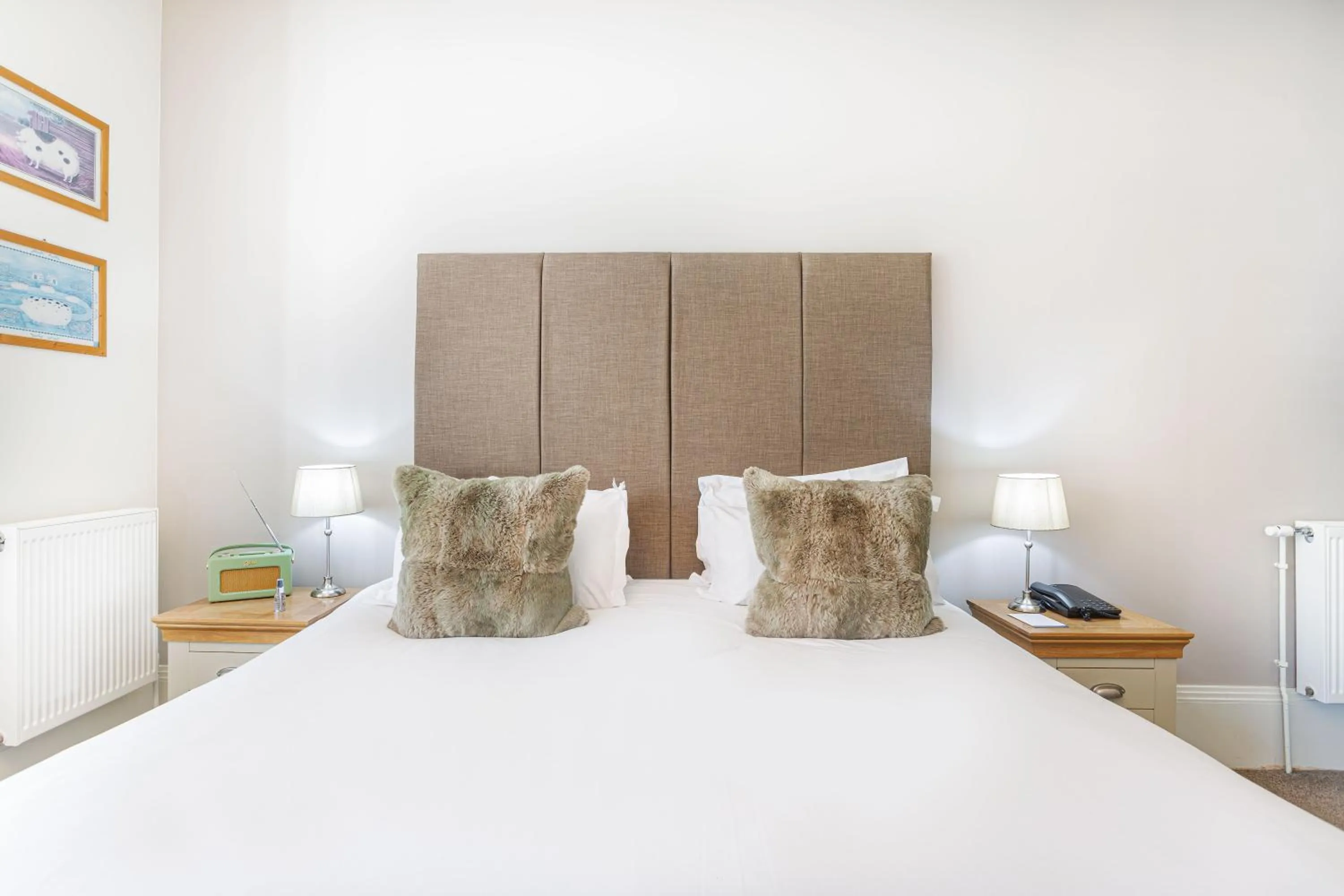 Bed in Forest Park Country Hotel & Inn, Brockenhurst, New Forest, Hampshire - The Coaching Inn Group