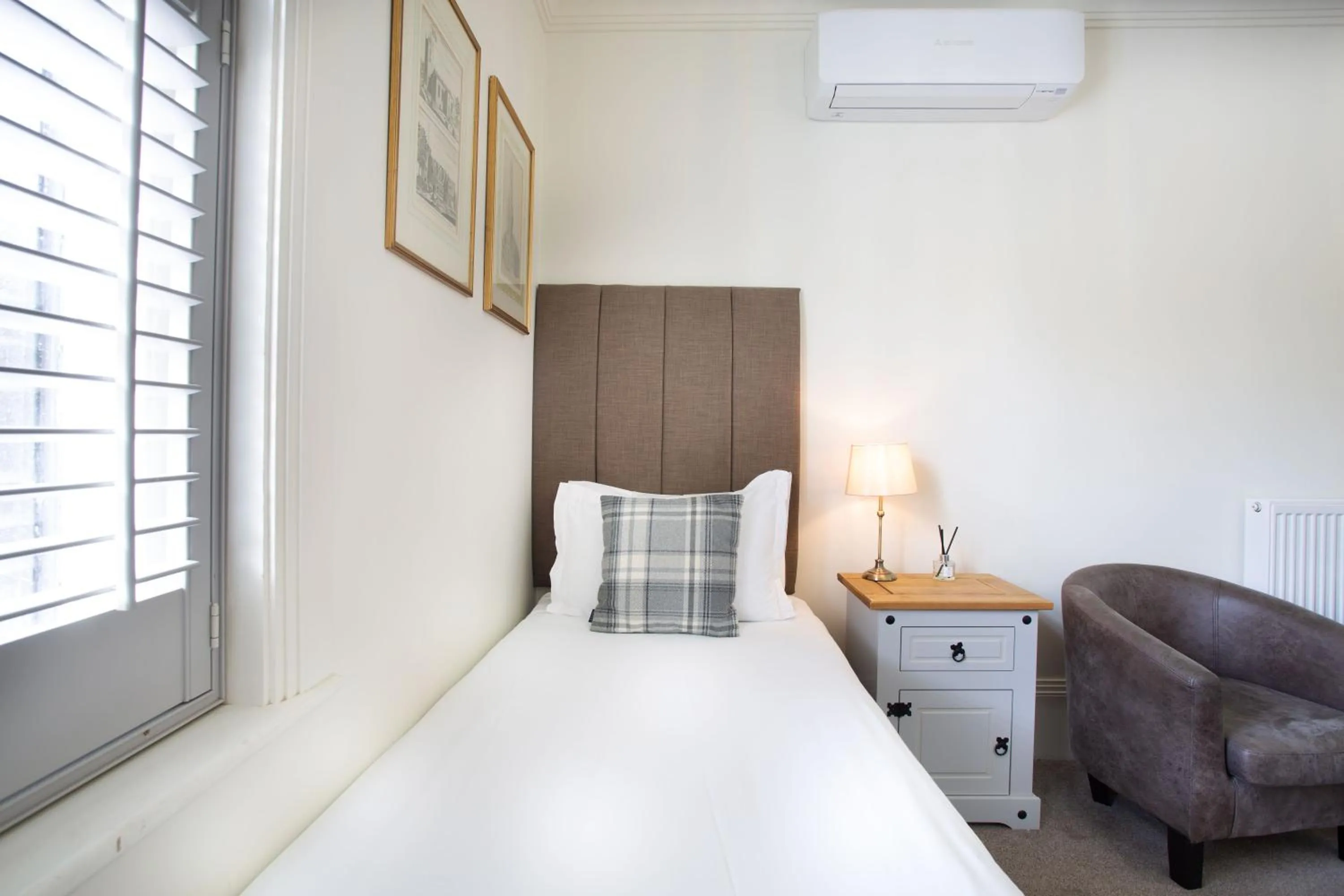 Bed in Forest Park Country Hotel & Inn, Brockenhurst, New Forest, Hampshire - The Coaching Inn Group