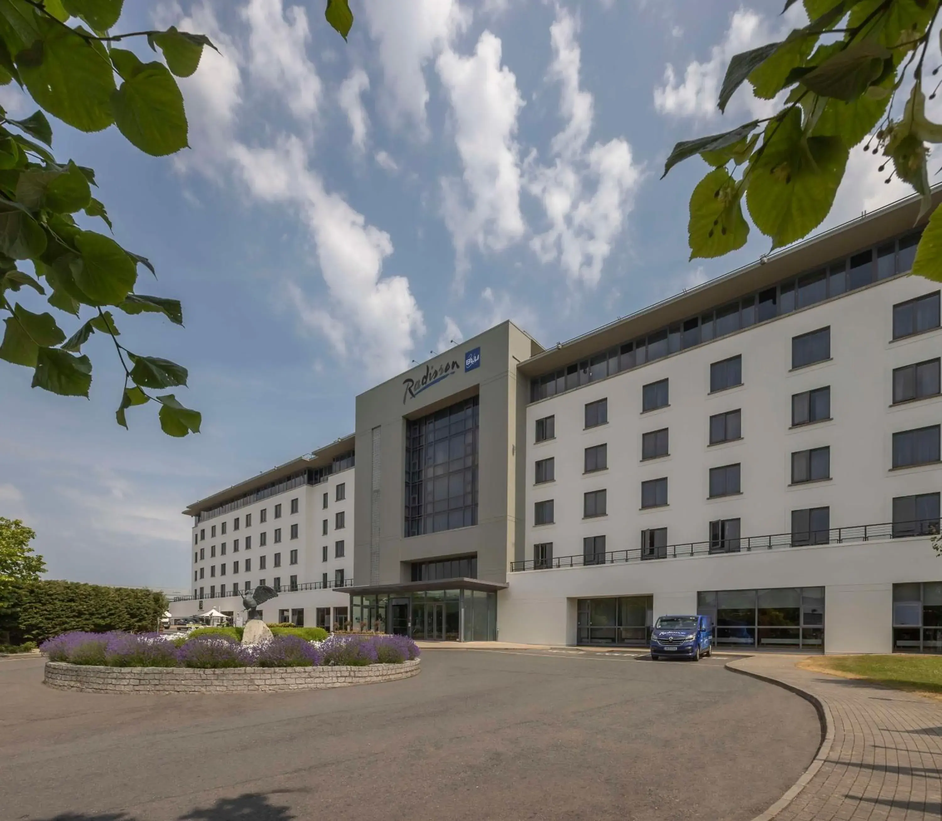 Property building in Radisson Blu Hotel Dublin Airport Property building in Radisson Blu Hotel Dublin Airport