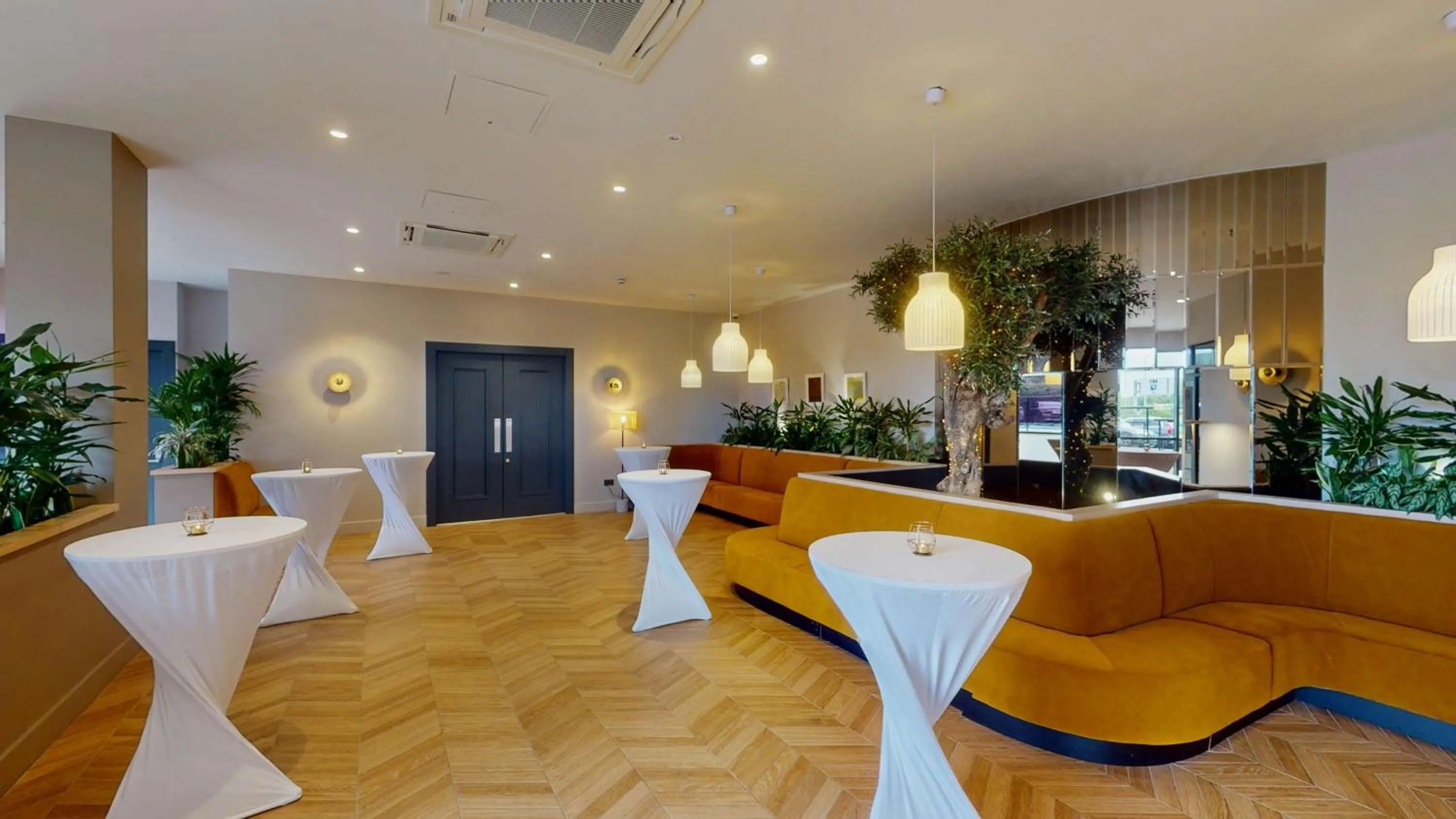 Meeting/conference room in Radisson Blu Hotel Dublin Airport