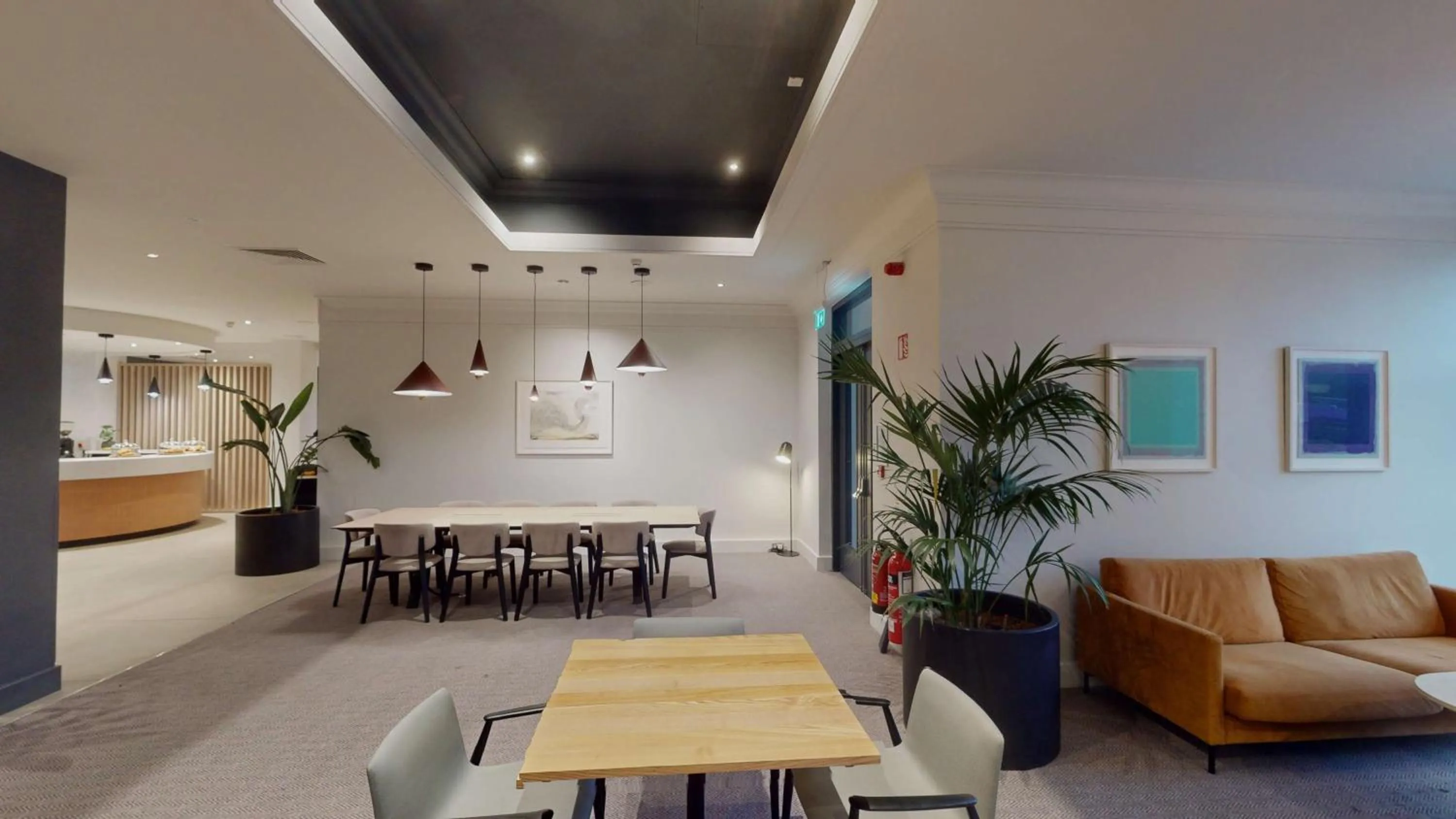 Lounge or bar in Radisson Blu Hotel Dublin Airport