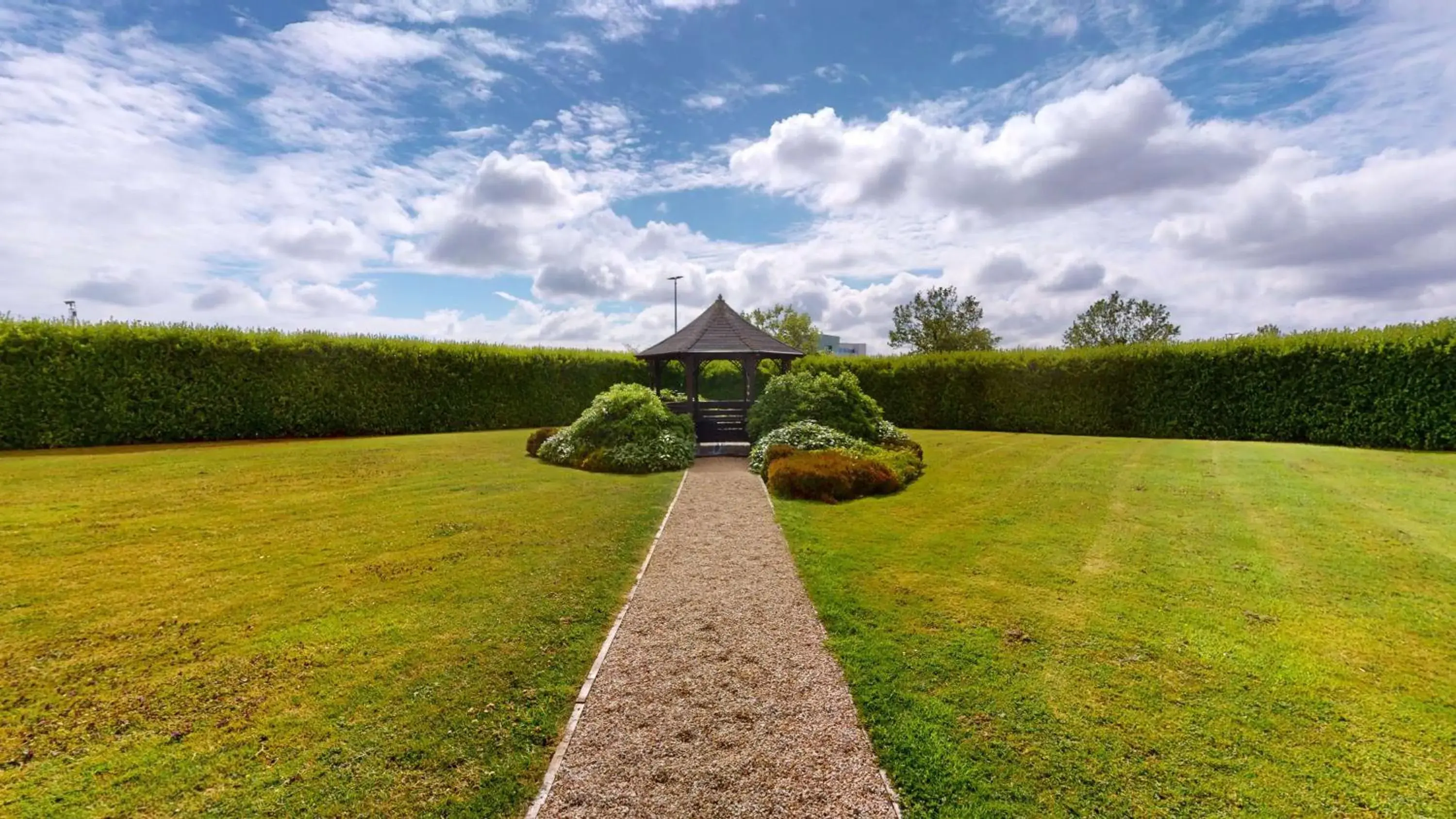 Property building in Radisson Blu Hotel Dublin Airport Property building in Radisson Blu Hotel Dublin Airport