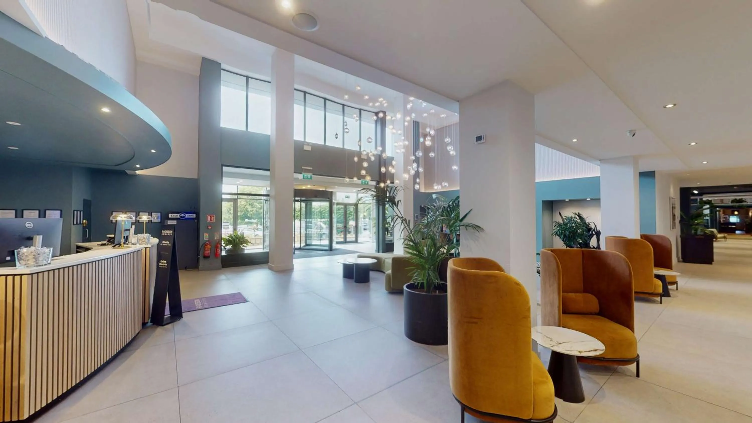 Lobby or reception in Radisson Blu Hotel Dublin Airport