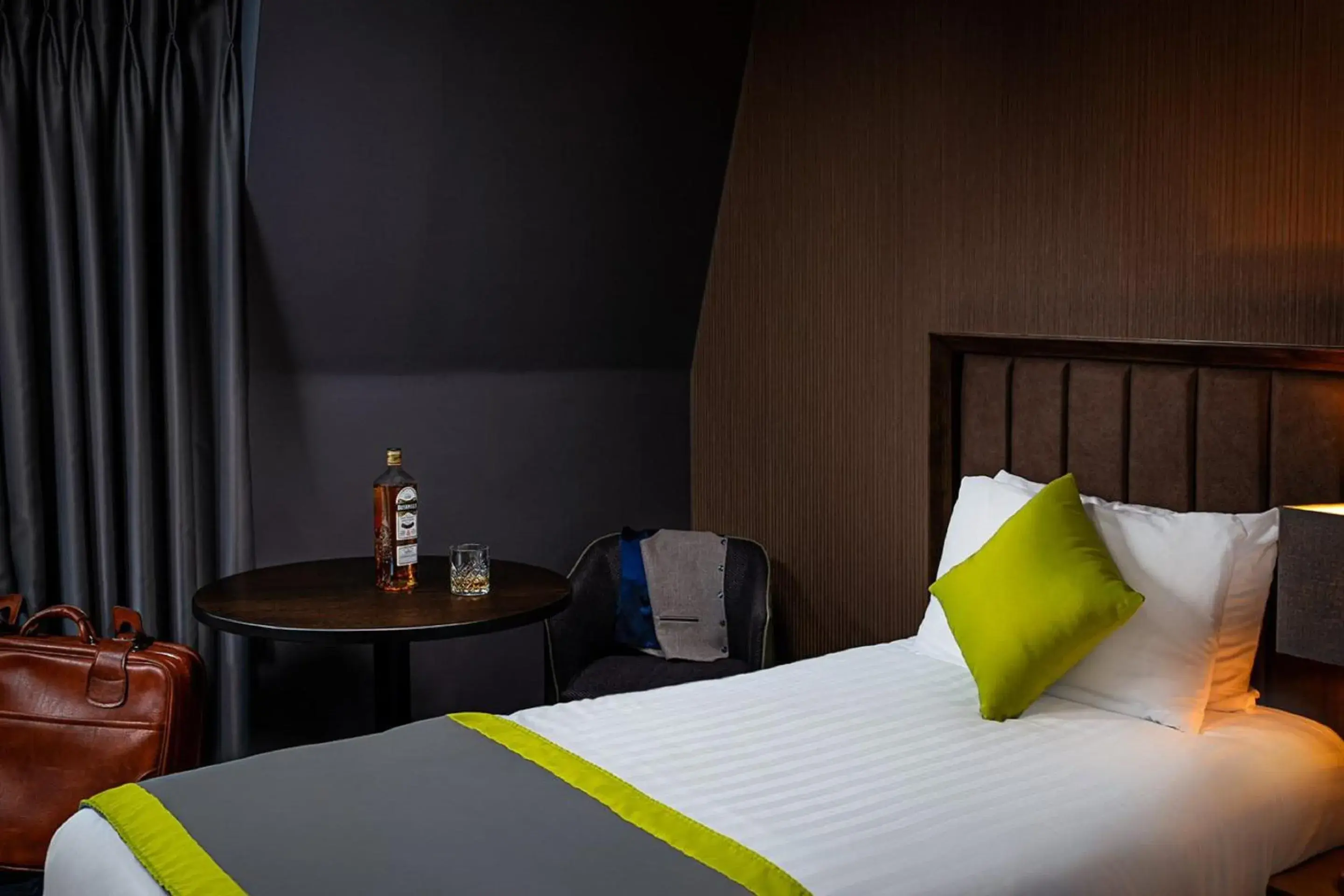 Single Room in Midlands Park Hotel Single Room in Midlands Park Hotel