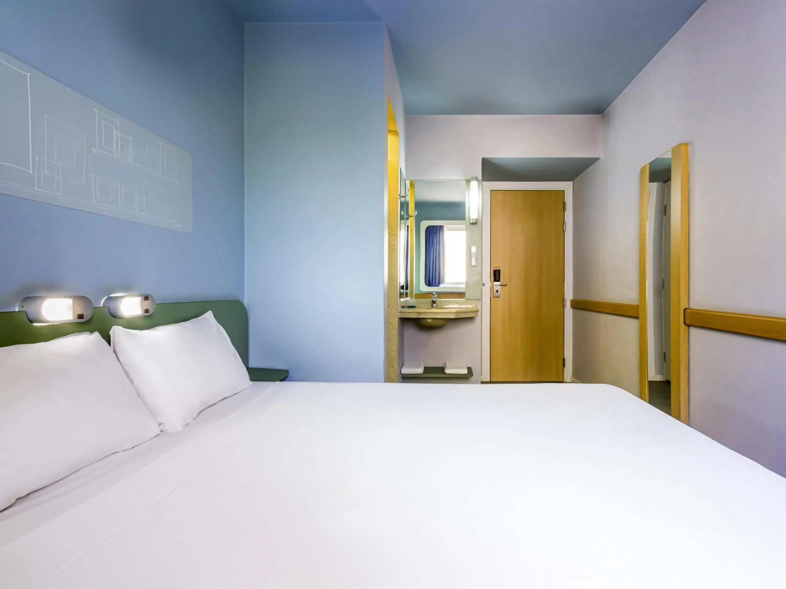 Bedroom, Bed in Ibis Budget Araraquara Bedroom, Bed in Ibis Budget Araraquara