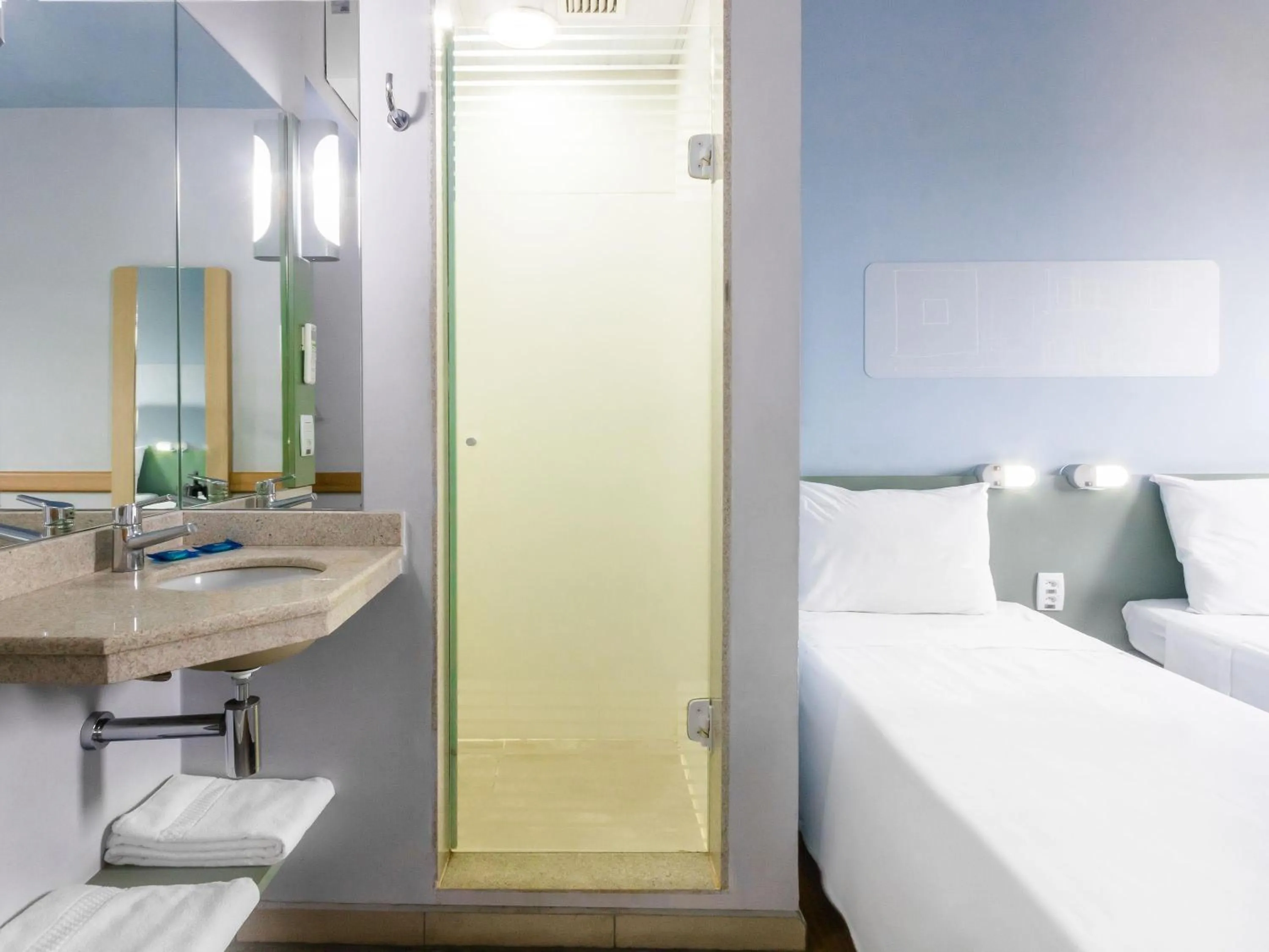 Bedroom, Bed in Ibis Budget Araraquara