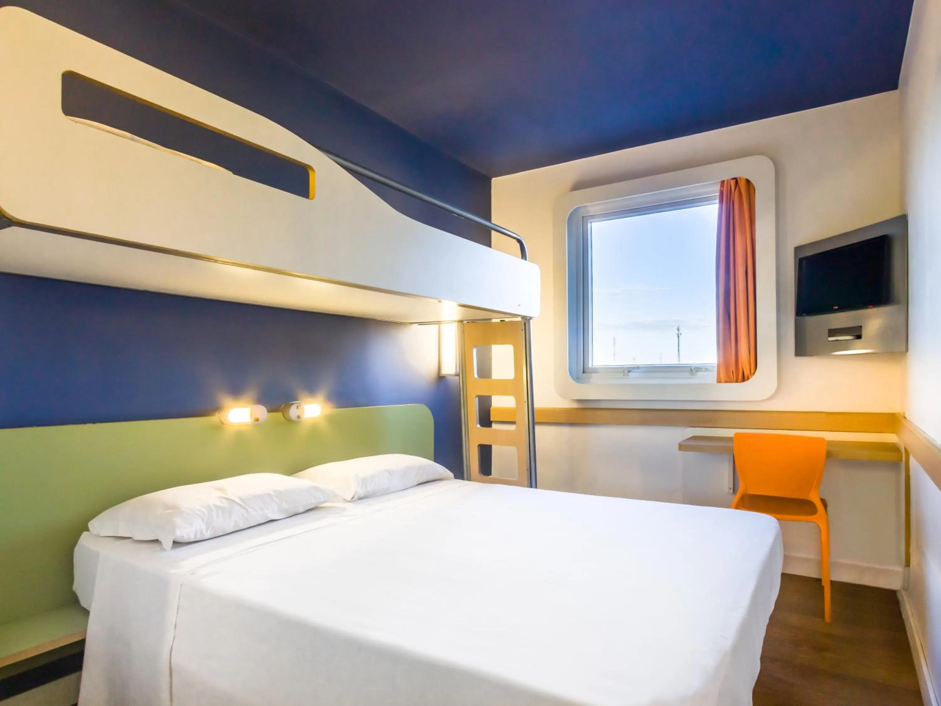 Bed in ibis budget Sertaozinho