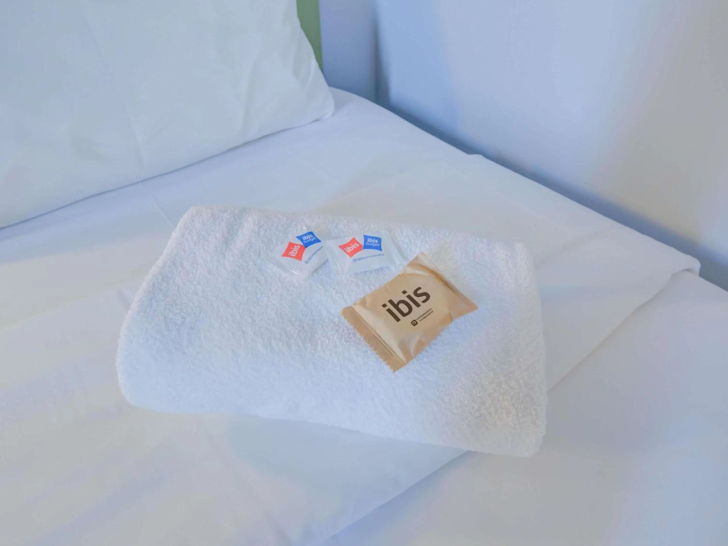 Bedroom, Bed in ibis budget Rio de Janeiro Nova America