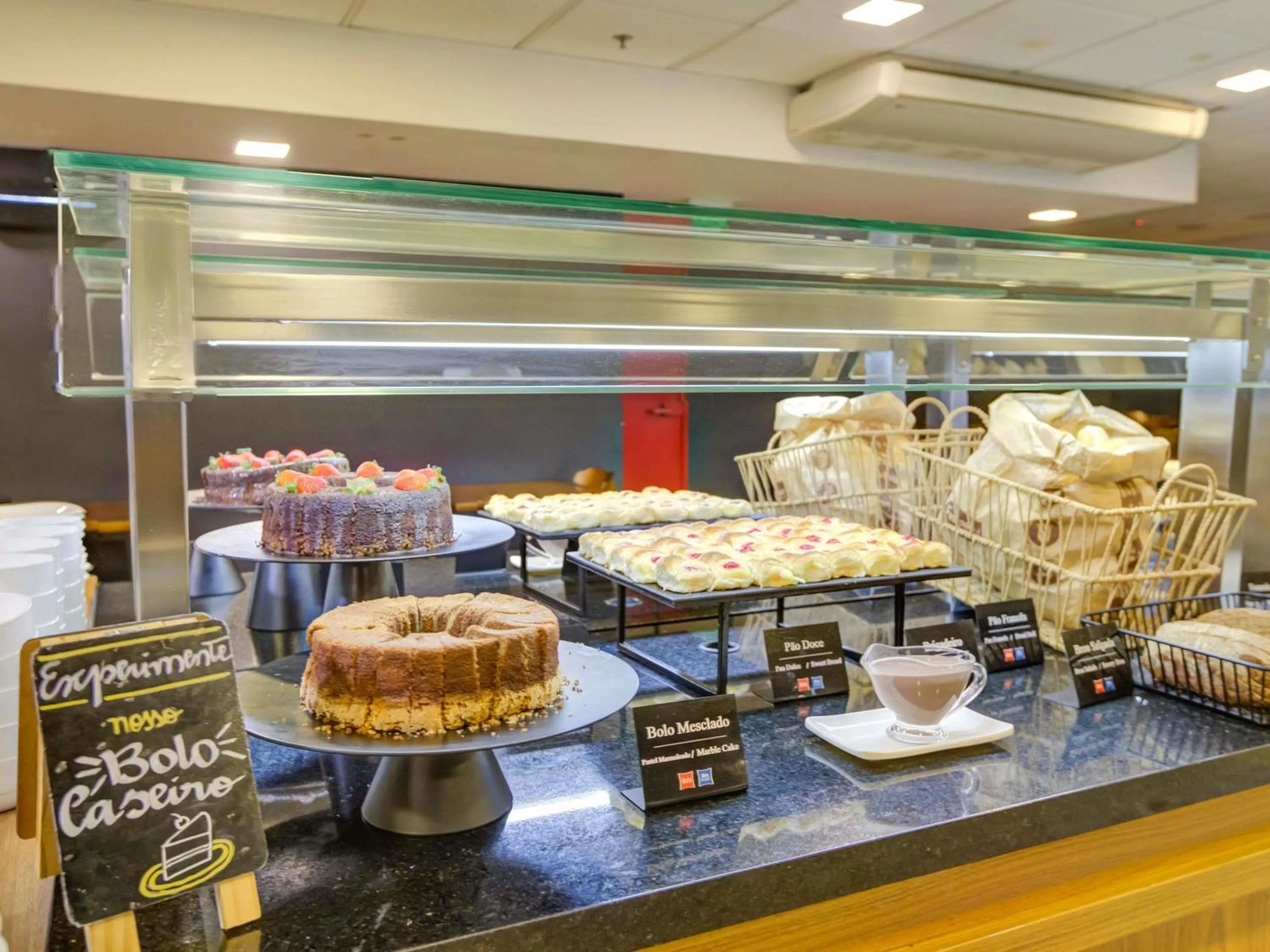 Property building in ibis budget Rio de Janeiro Nova America