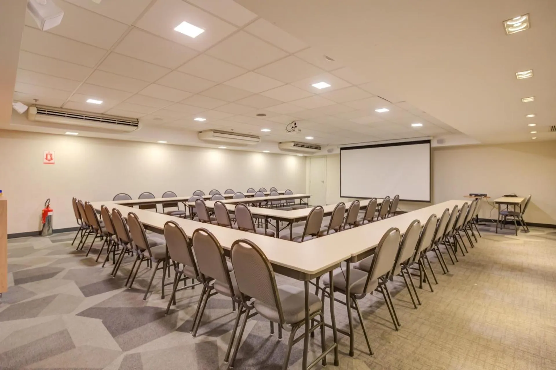 Banquet/Function facilities in ibis budget Rio de Janeiro Nova America