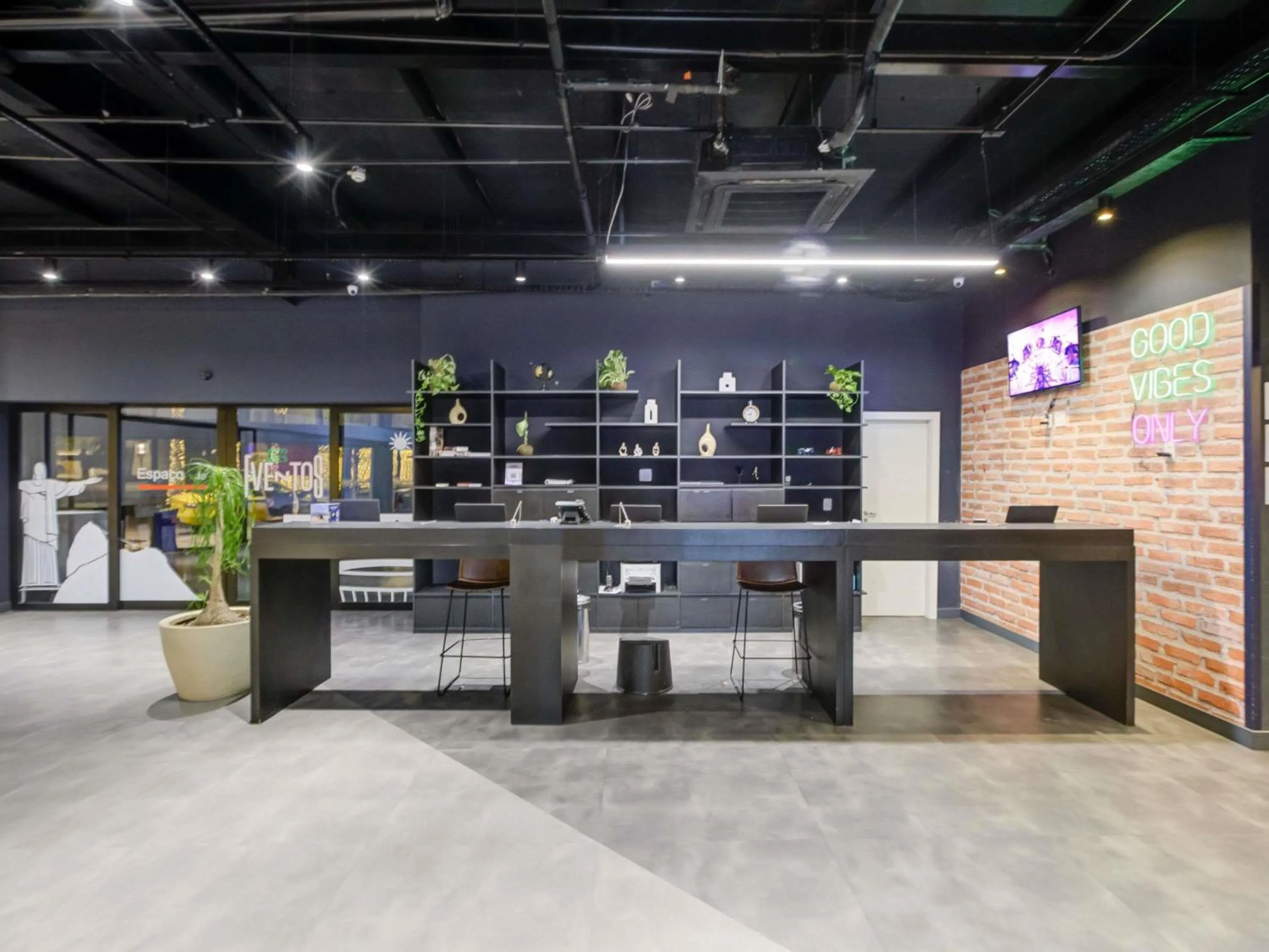 Property building in ibis budget Rio de Janeiro Nova America