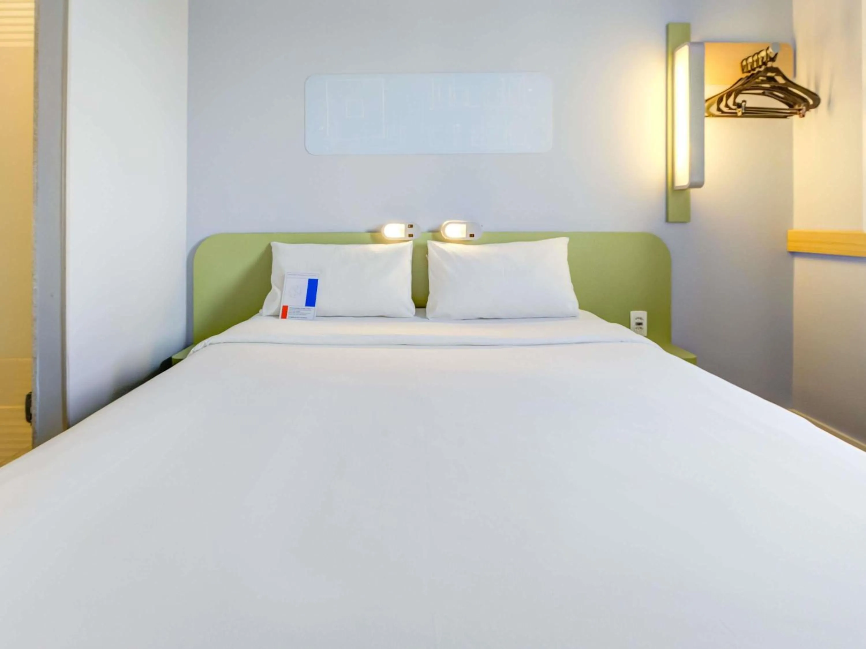 Bedroom, Bed in ibis budget Rio de Janeiro Nova America