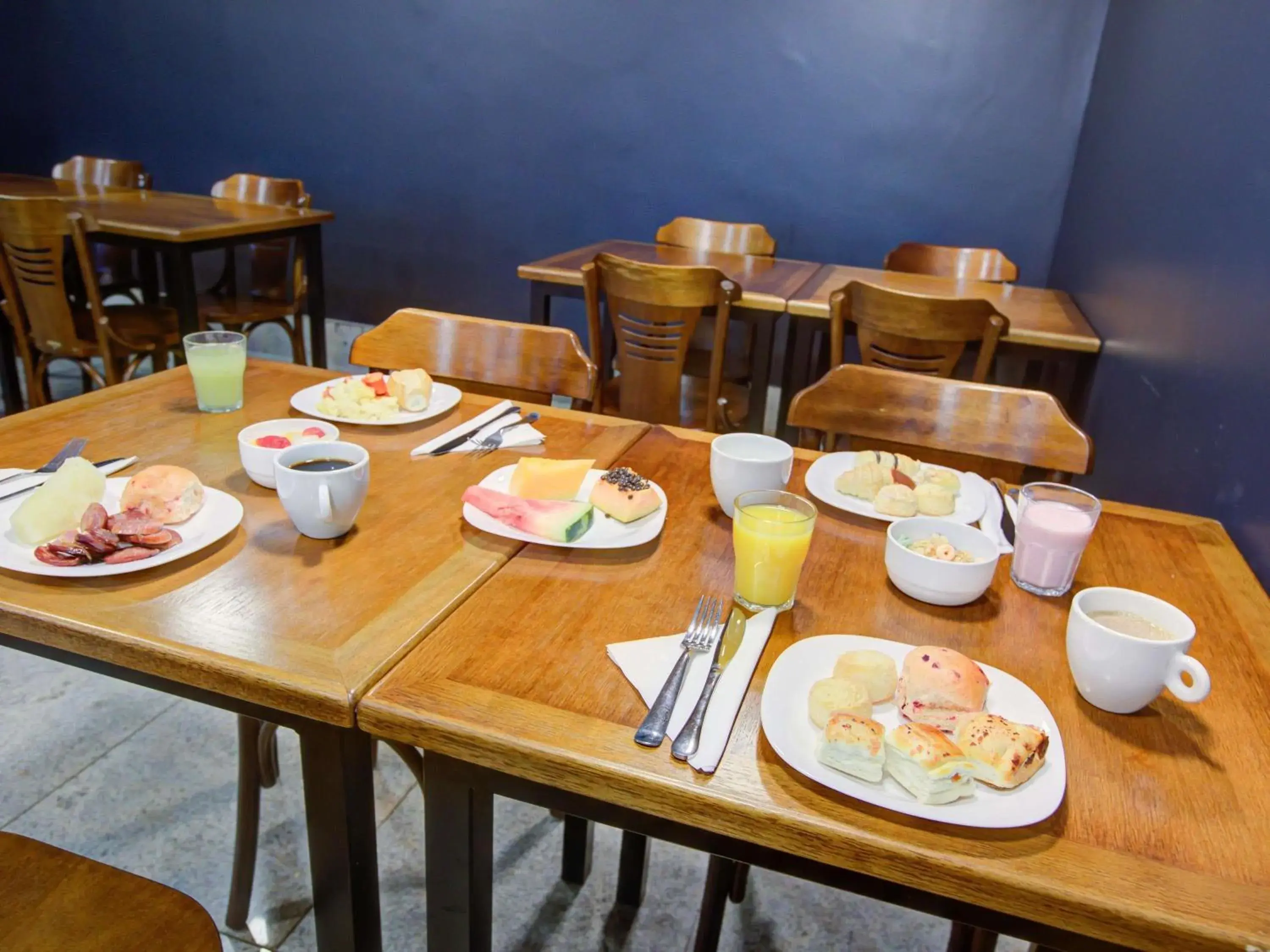 Restaurant/places to eat in ibis budget Rio de Janeiro Nova America Restaurant/places to eat in ibis budget Rio de Janeiro Nova America