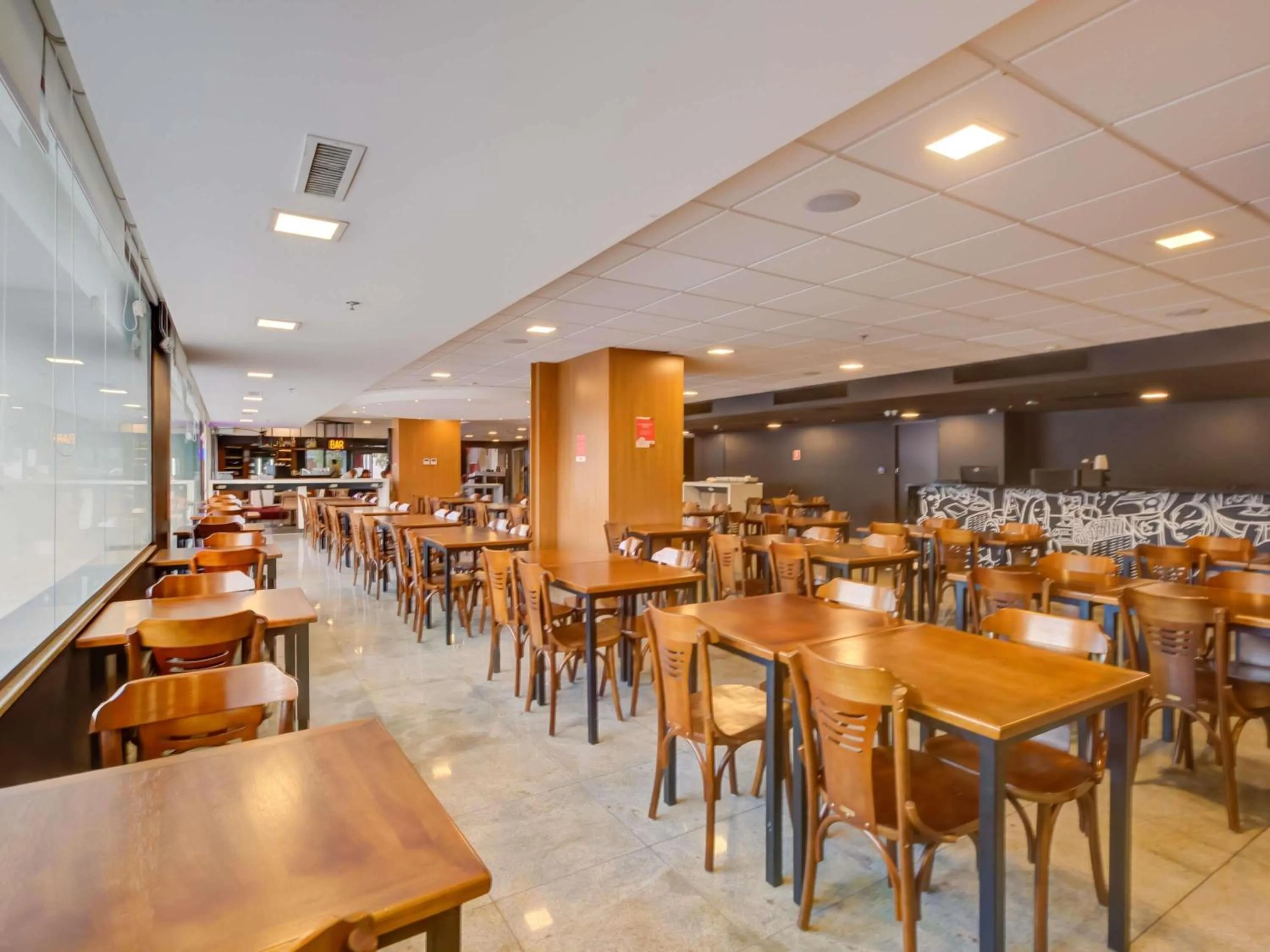 Restaurant/places to eat in ibis budget Rio de Janeiro Nova America