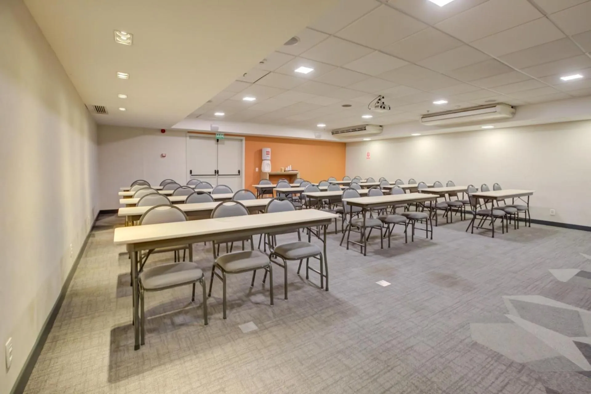 Meeting/conference room in ibis budget Rio de Janeiro Nova America