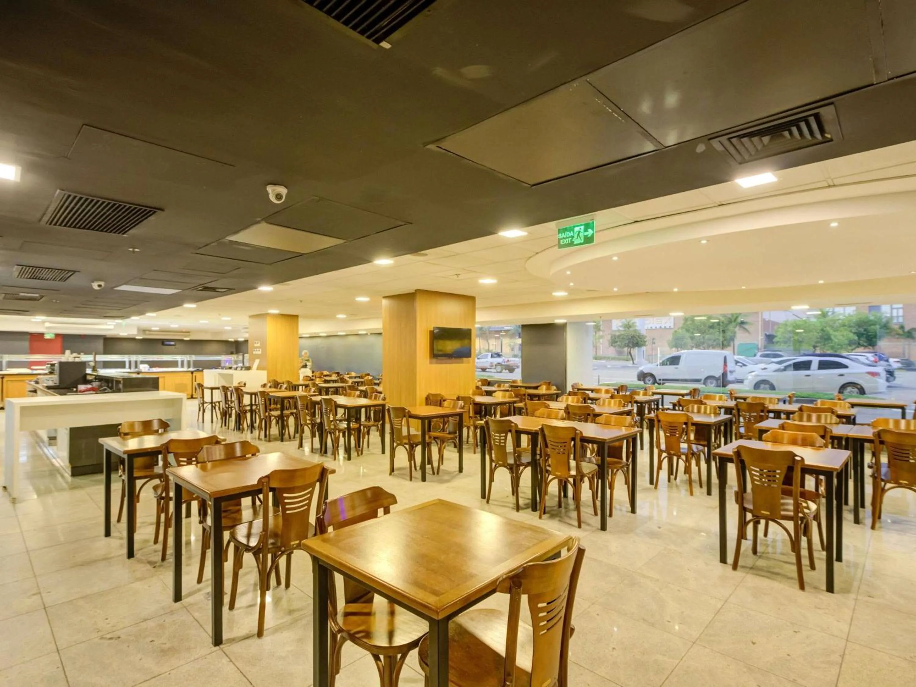Restaurant/places to eat in ibis budget Rio de Janeiro Nova America