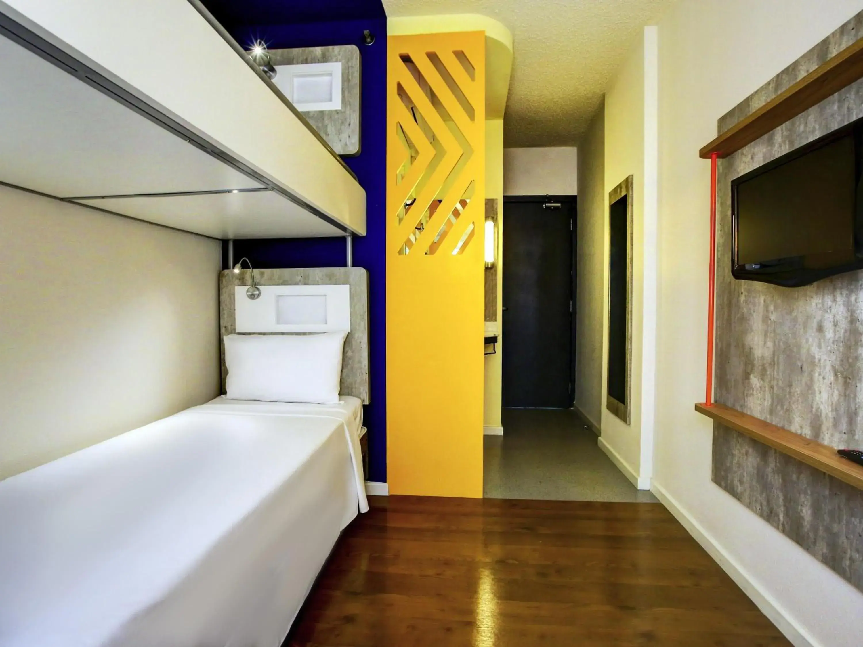 Bedroom, Bed in ibis budget Tambore Bedroom, Bed in ibis budget Tambore