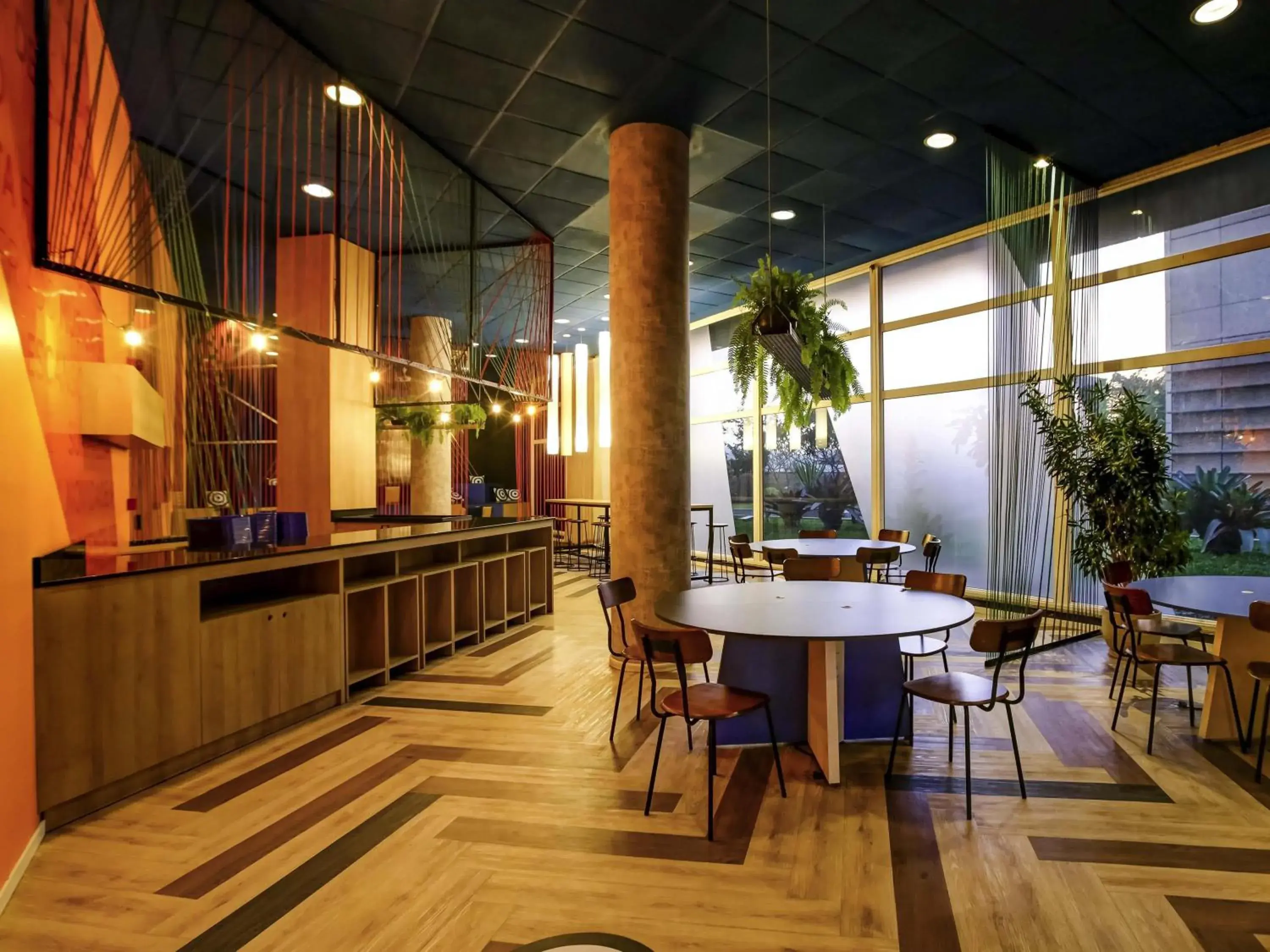 Restaurant/places to eat in ibis budget Tambore Restaurant/places to eat in ibis budget Tambore