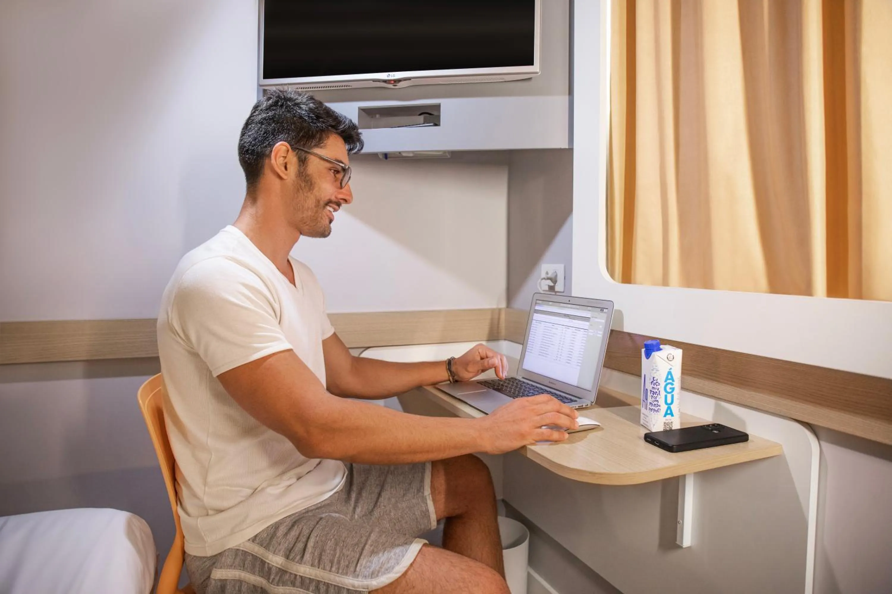 Bed in ibis budget Jundiai Shopping