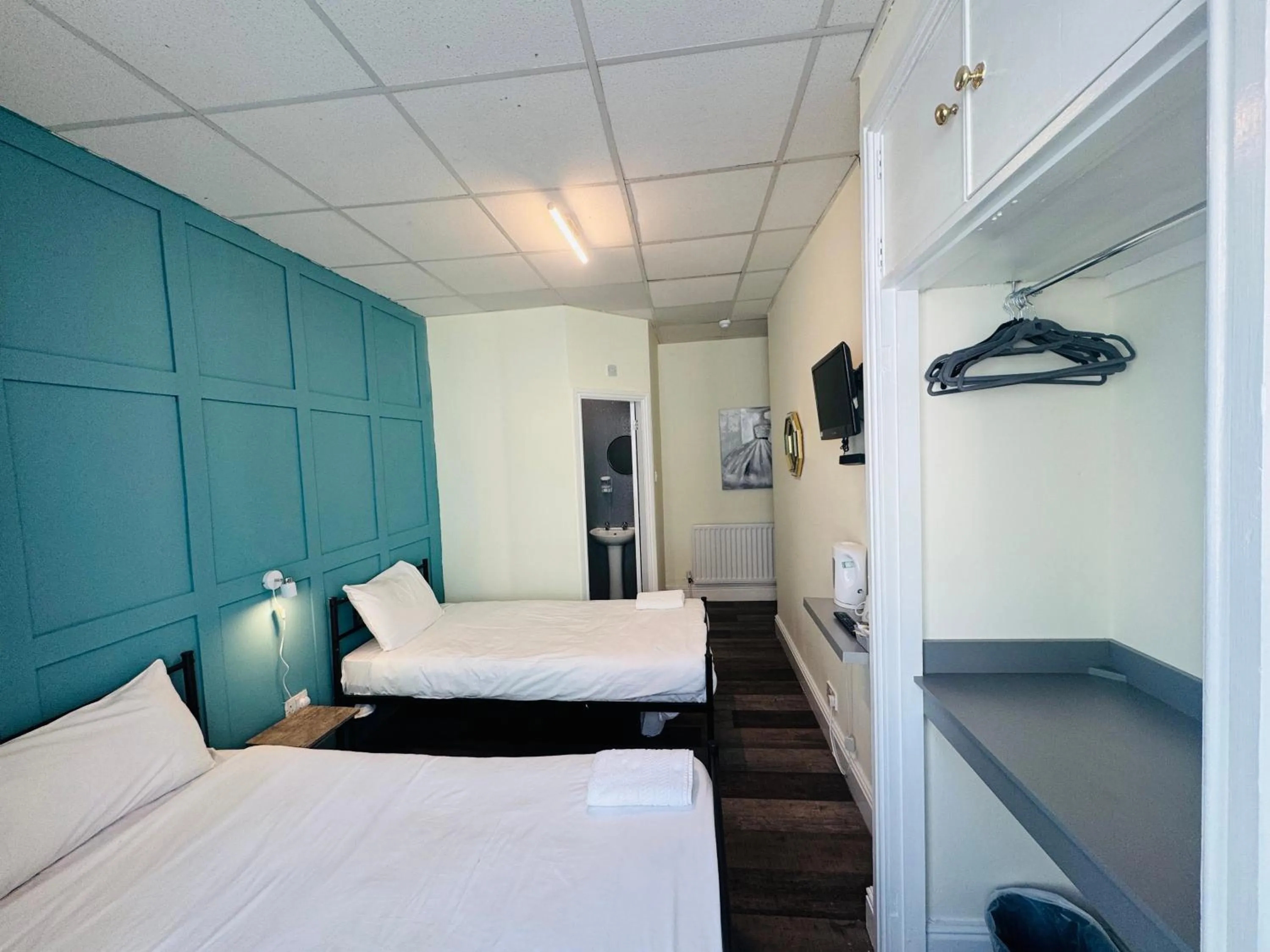 Bedroom, Bed in Calypso hotel Blackpool