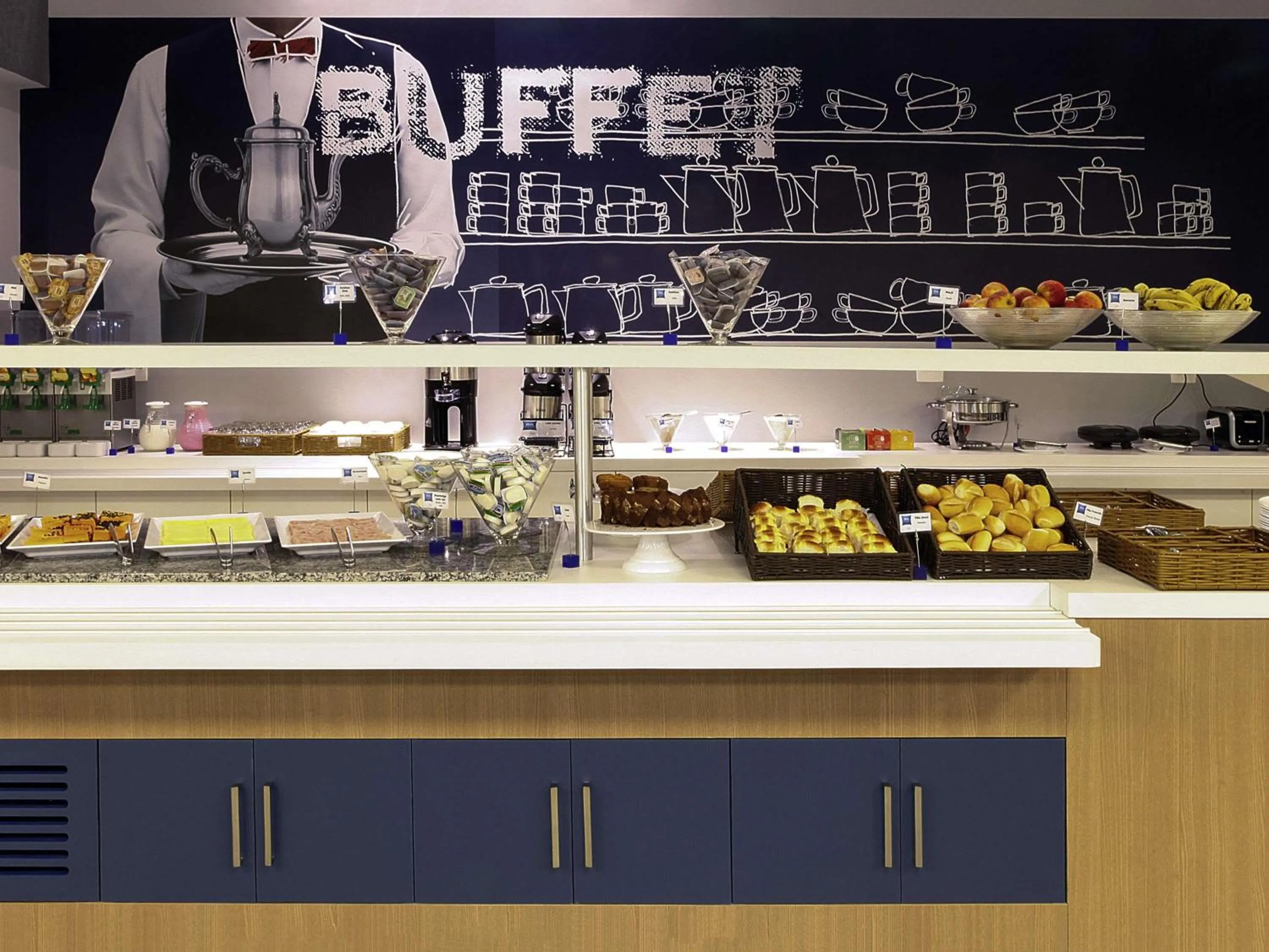 Restaurant/places to eat in ibis budget BH Afonso Pena Savassi