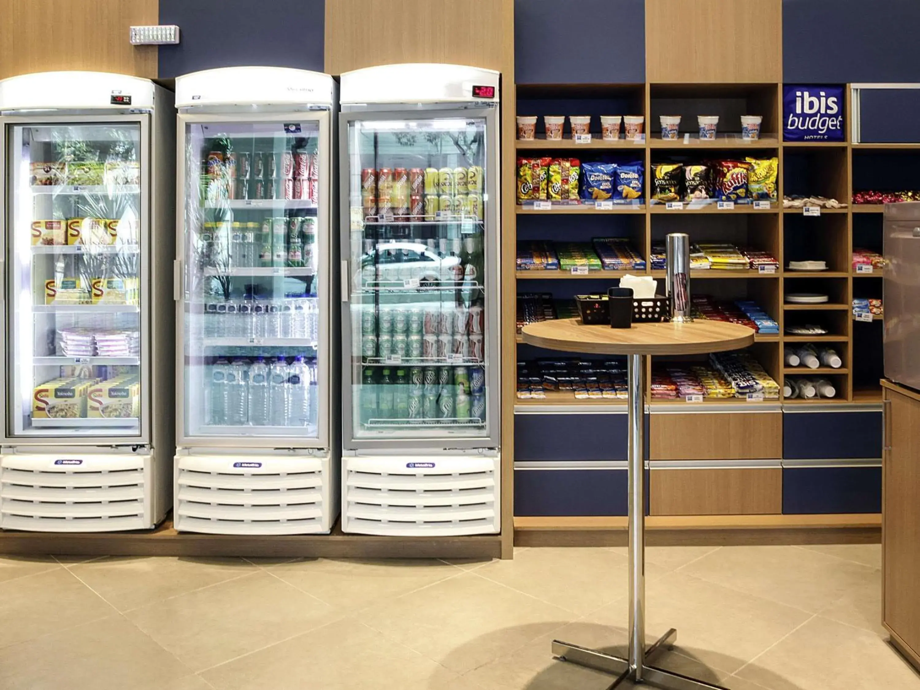 Lounge or bar in ibis budget BH Afonso Pena Savassi Lounge or bar in ibis budget BH Afonso Pena Savassi