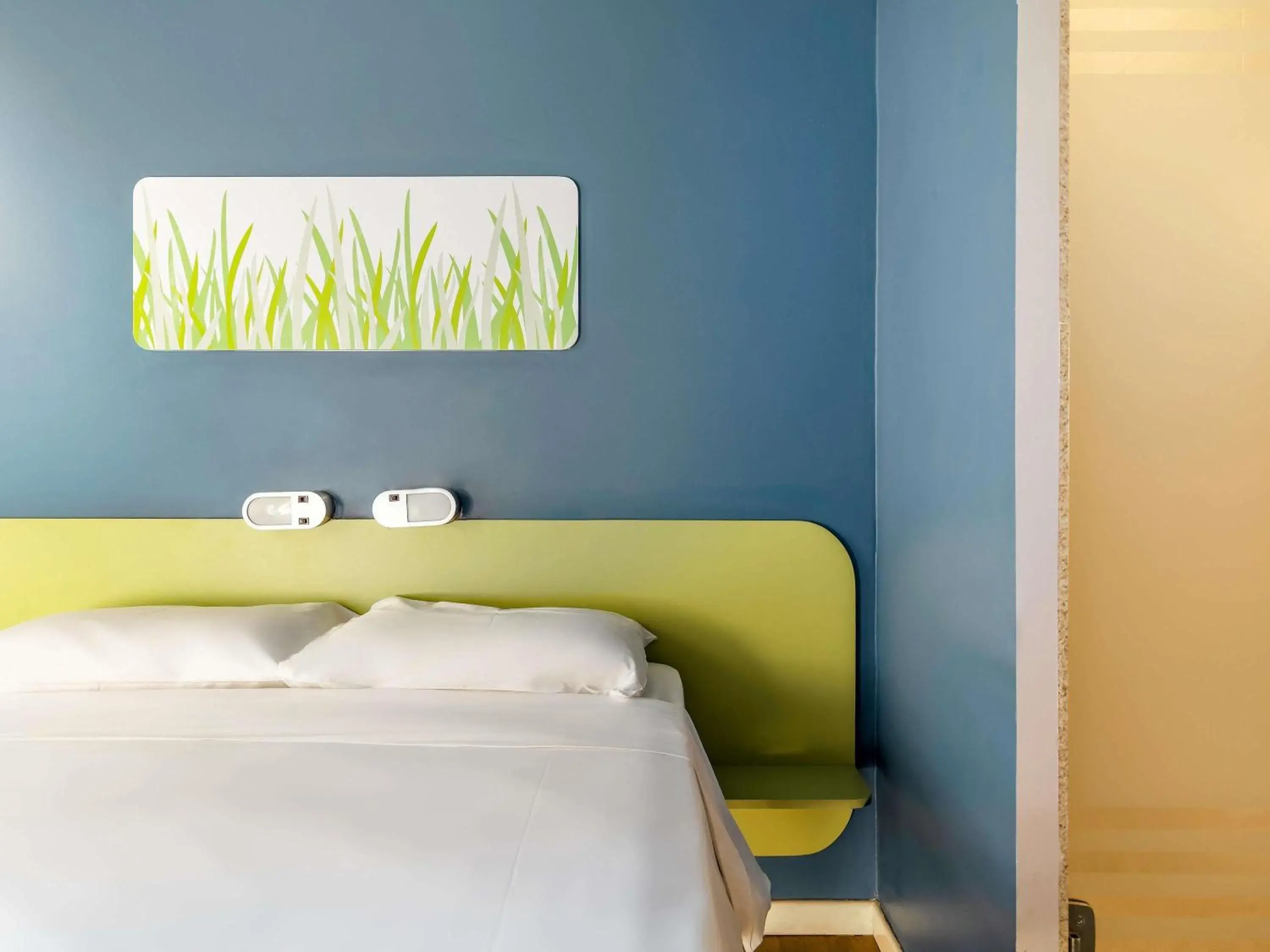 Bedroom, Bed in ibis budget BH Afonso Pena Savassi Bedroom, Bed in ibis budget BH Afonso Pena Savassi