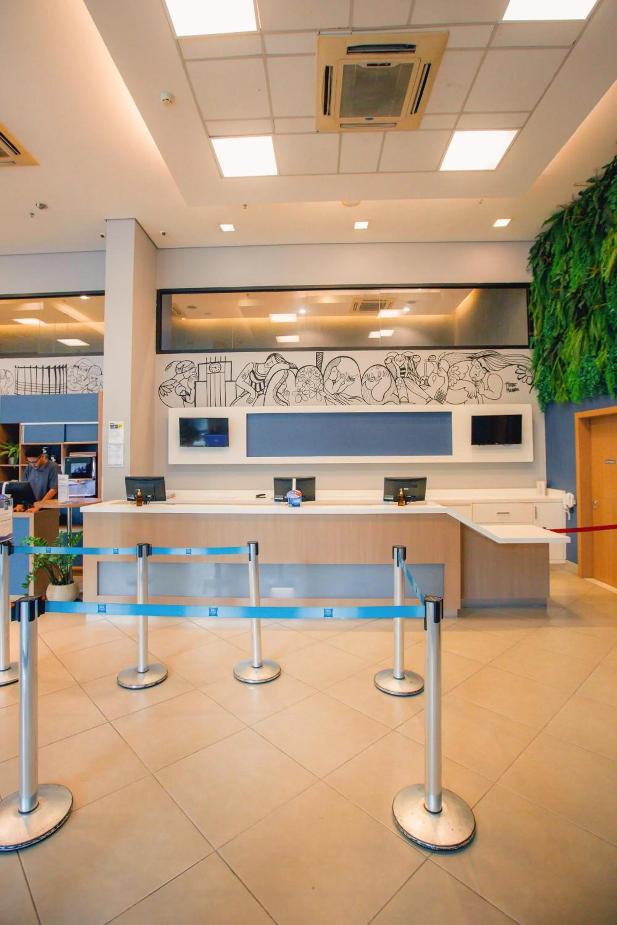 Lobby or reception in ibis budget BH Afonso Pena Savassi