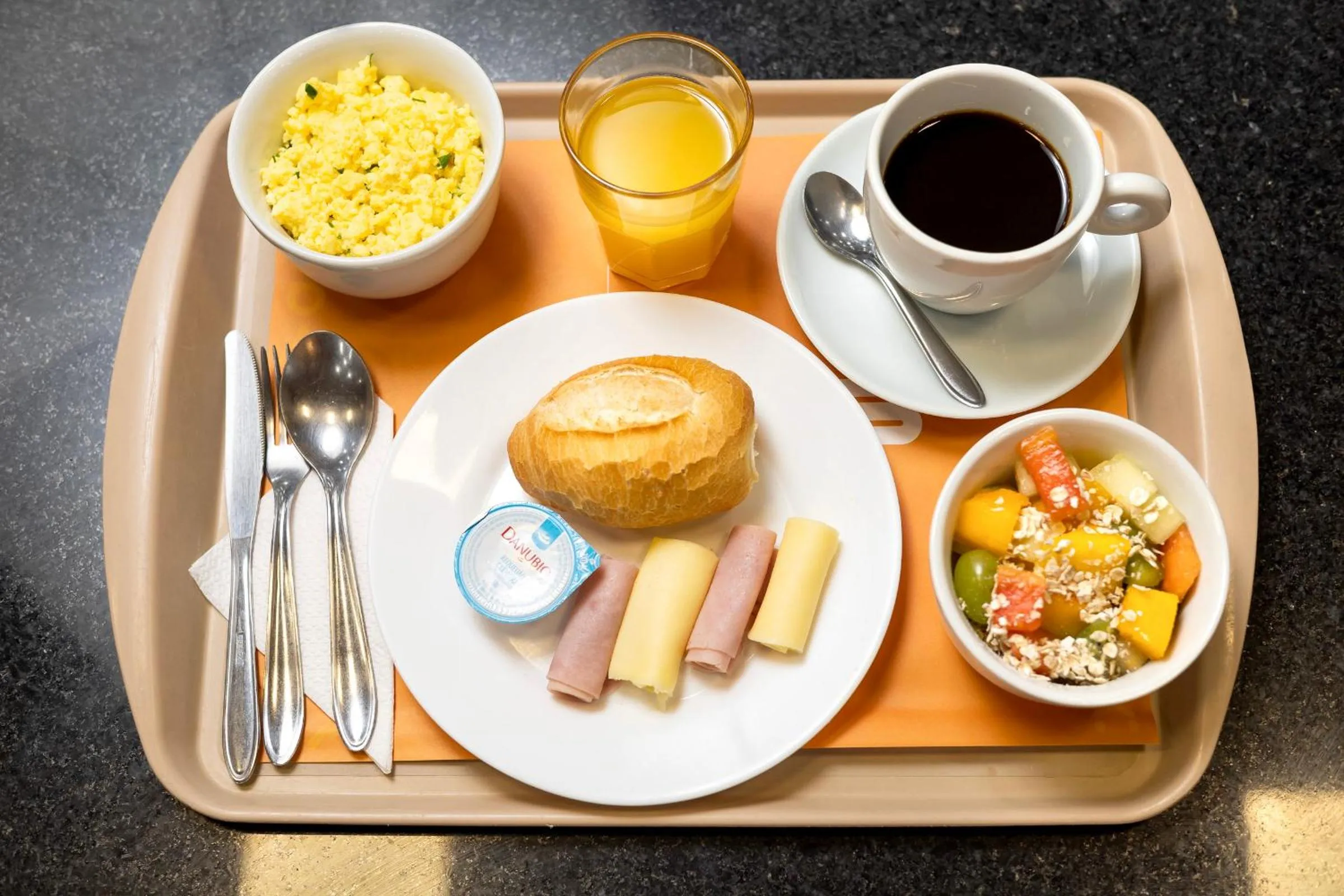 Breakfast in HUS Hotel MARINGA