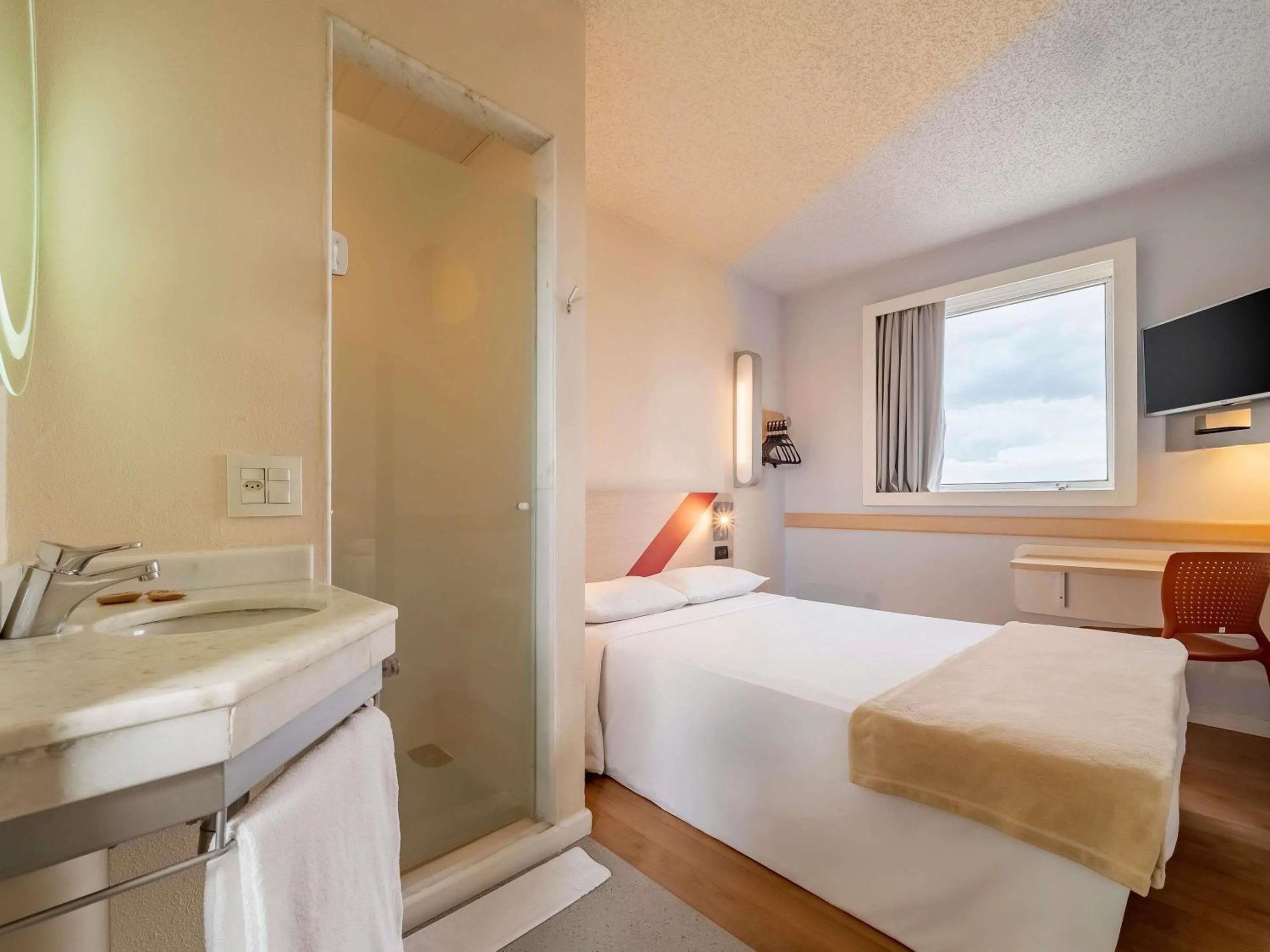 Property building, Bed in ibis budget Sao Paulo Paulista