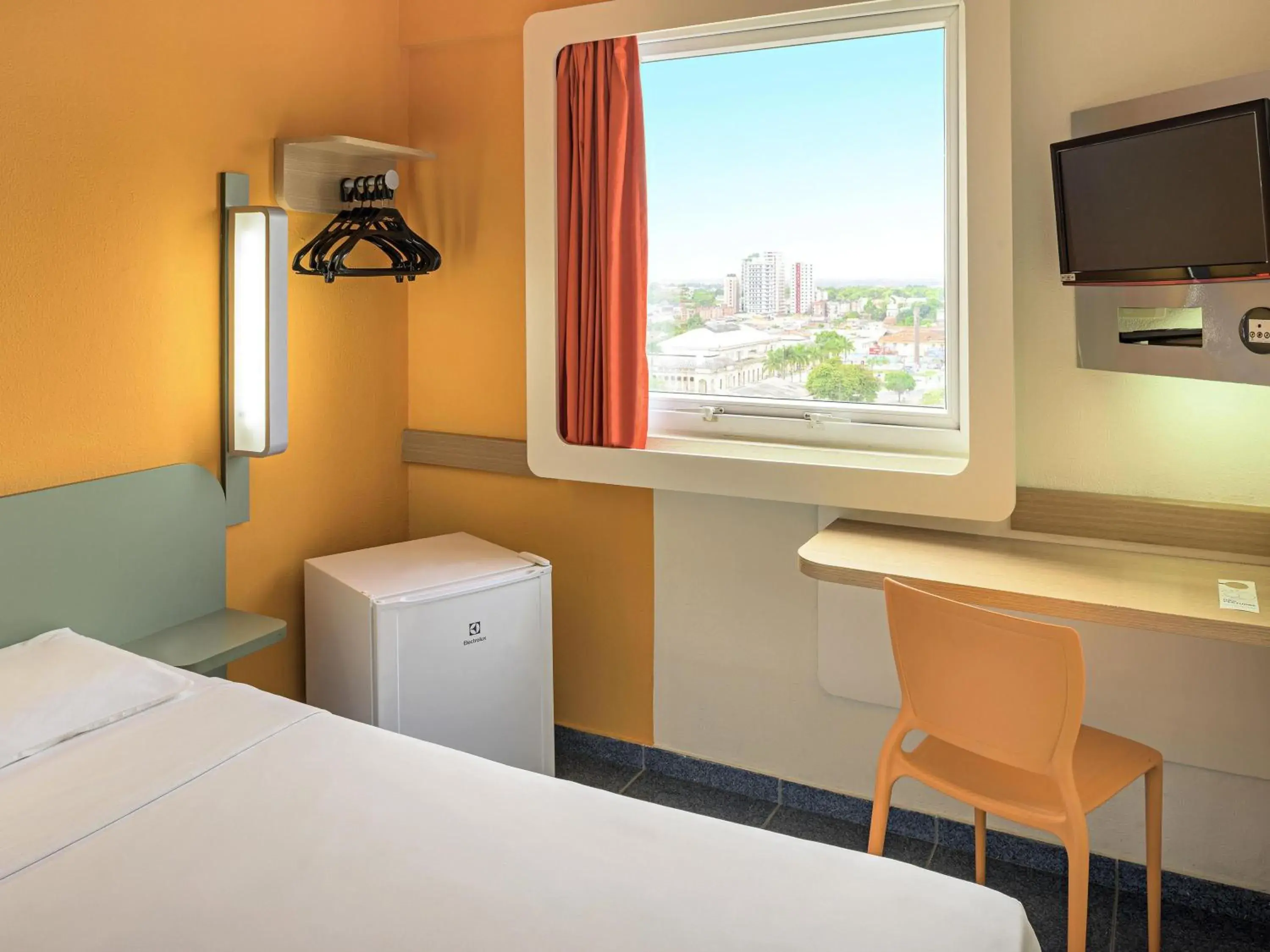 Bedroom, Bed in ibis budget Belem Bedroom, Bed in ibis budget Belem