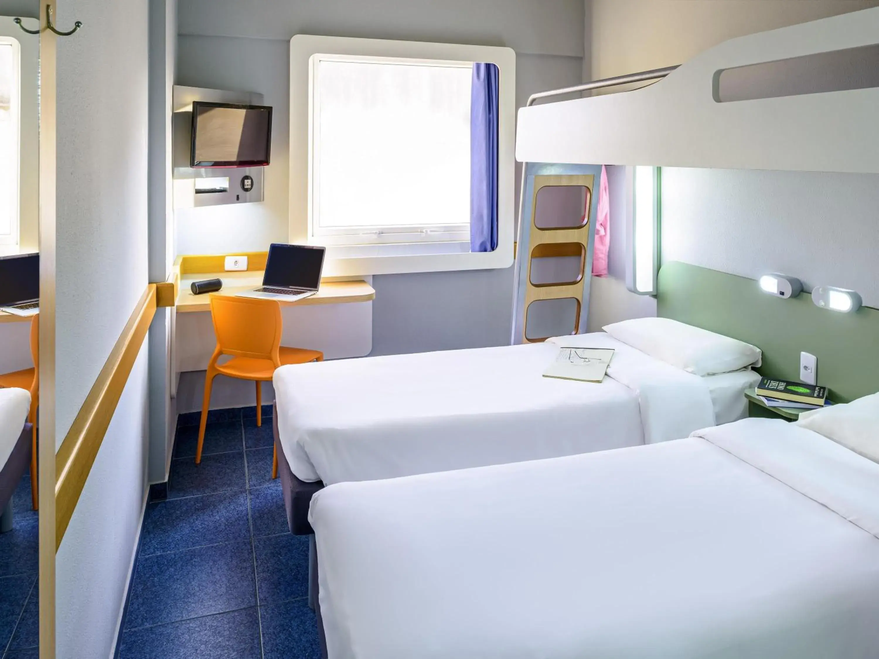 Property building, Bed in ibis budget Belem Property building, Bed in ibis budget Belem