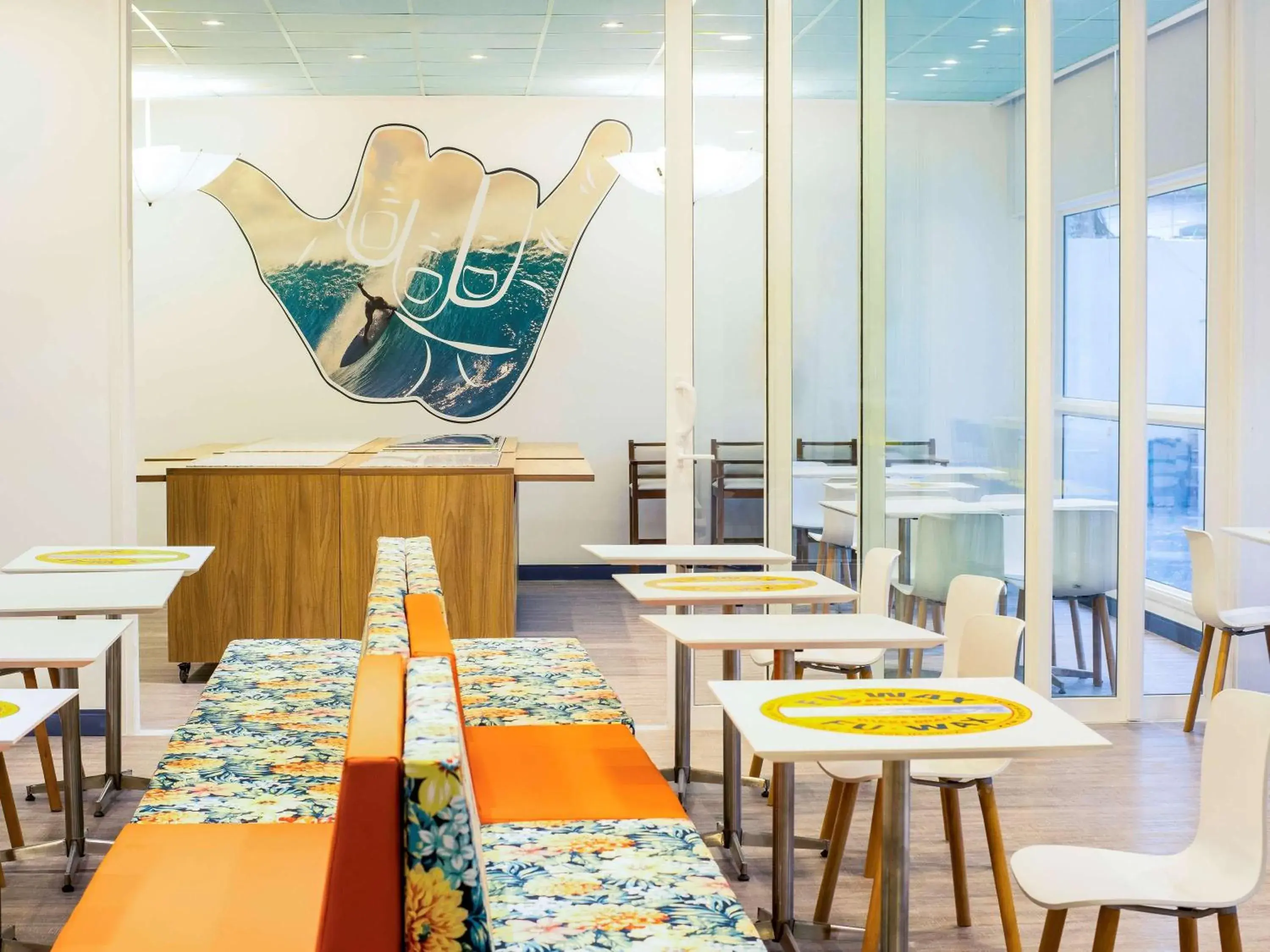 Restaurant/places to eat in Delphin Surf Hotel Restaurant/places to eat in Delphin Surf Hotel