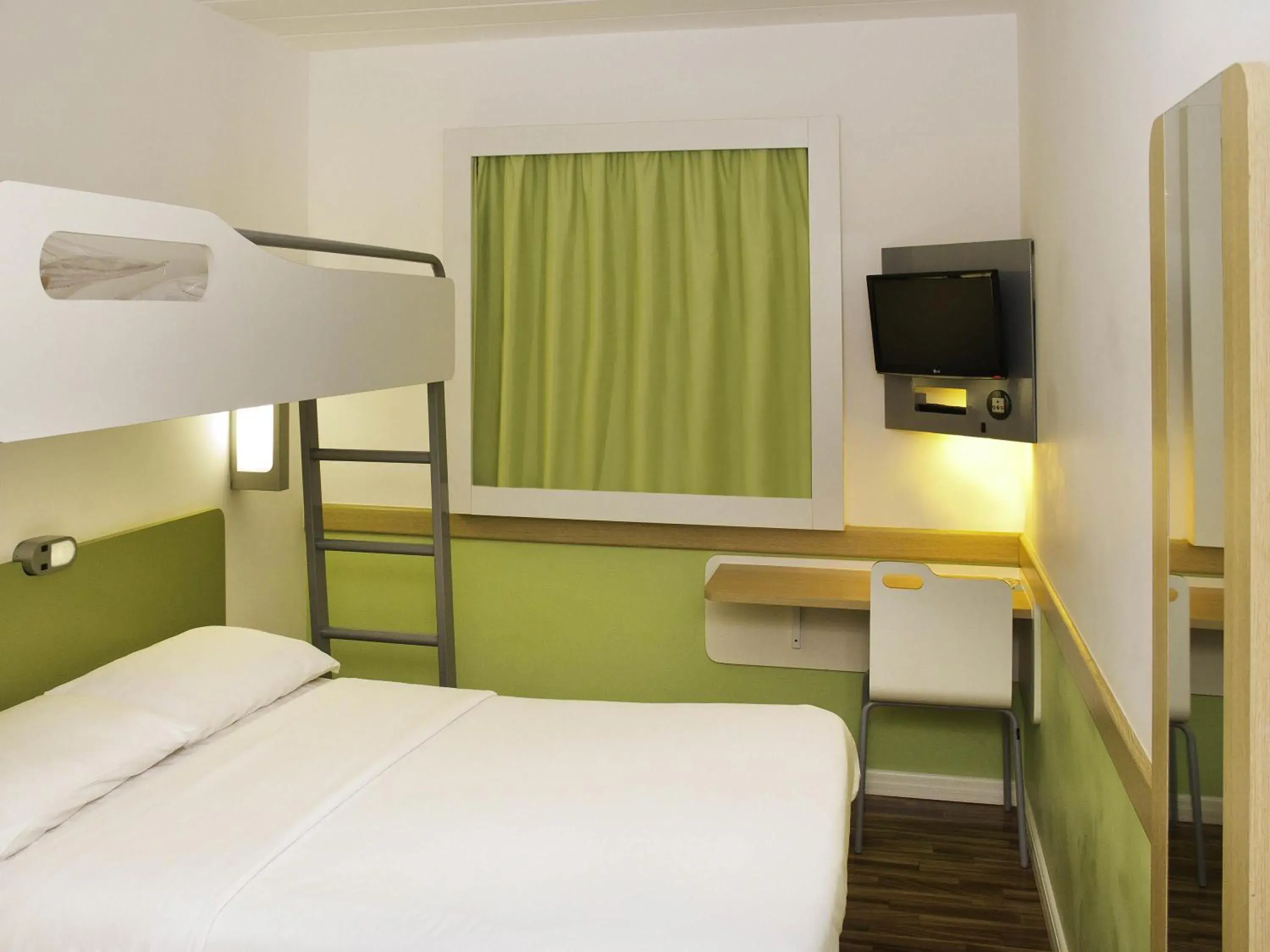 Bedroom, Bed in ibis budget Piracicaba Bedroom, Bed in ibis budget Piracicaba