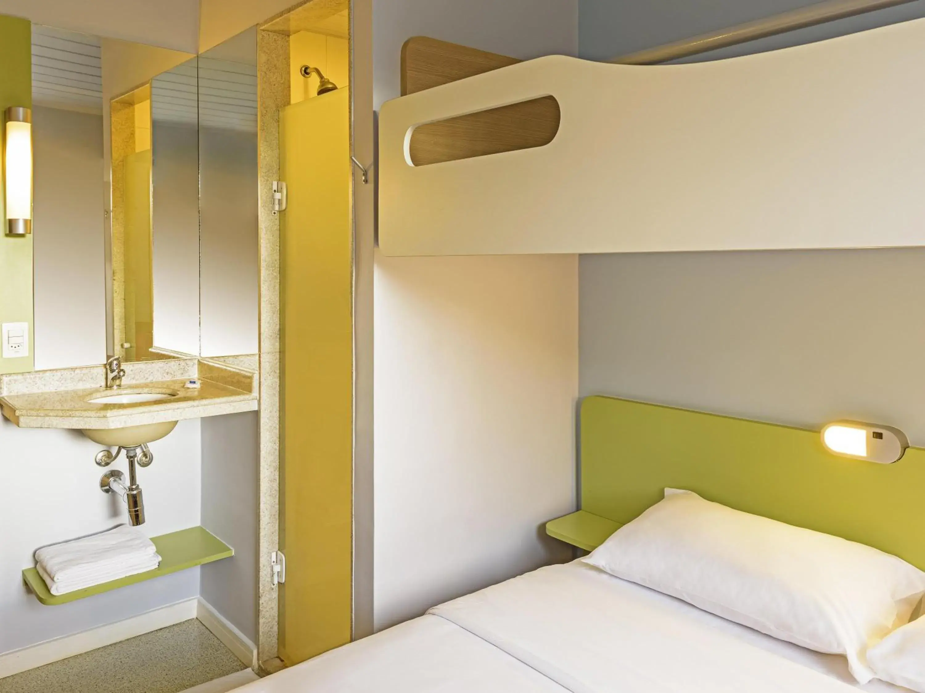 Bedroom, Bed in ibis budget Piracicaba Bedroom, Bed in ibis budget Piracicaba