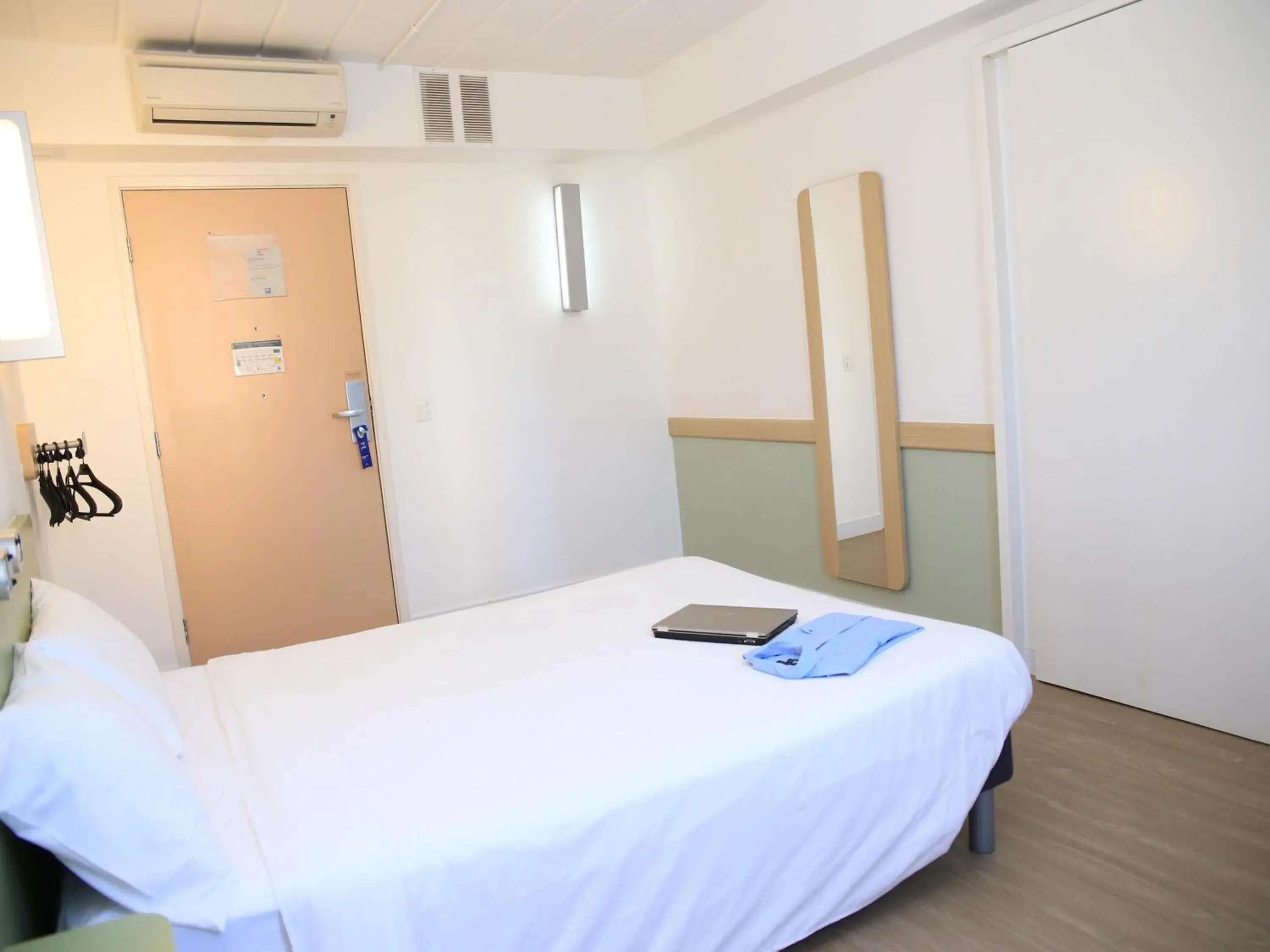 Bedroom, Bed in ibis budget Piracicaba Bedroom, Bed in ibis budget Piracicaba