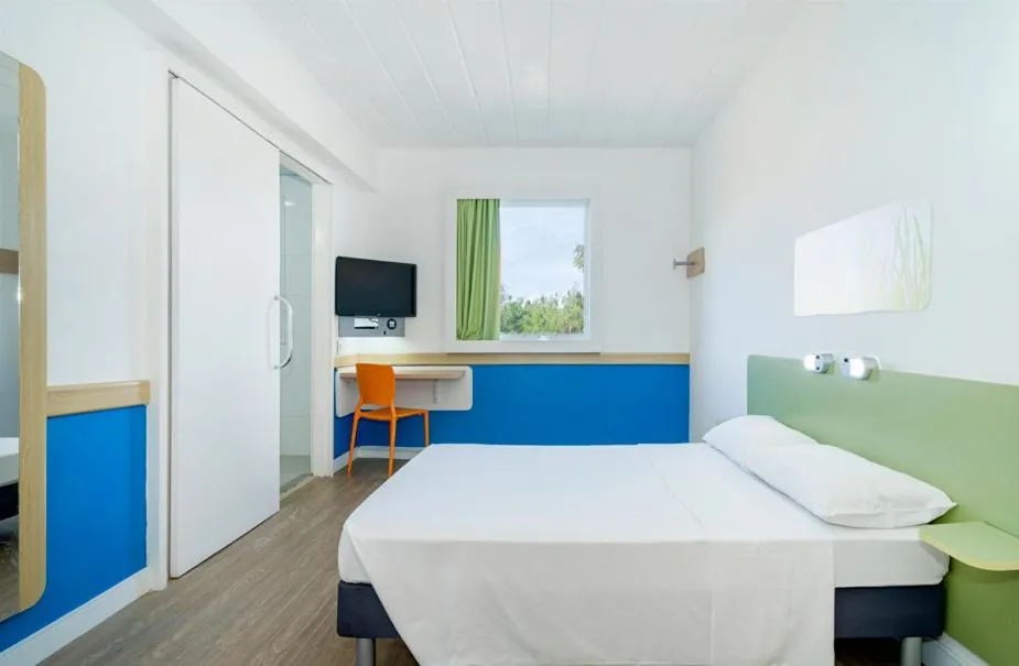 Bed in ibis budget Piracicaba