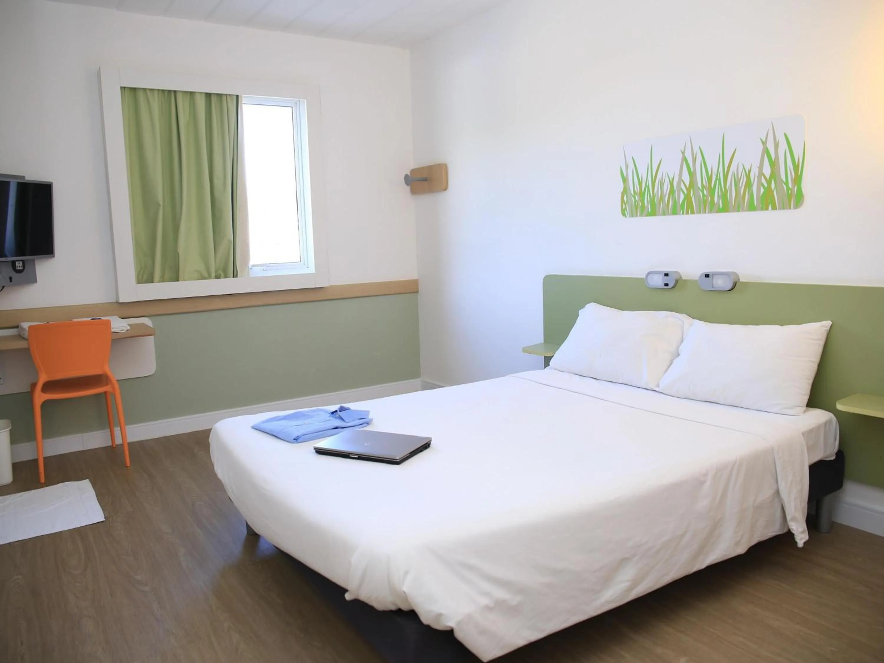 Bedroom, Bed in ibis budget Piracicaba