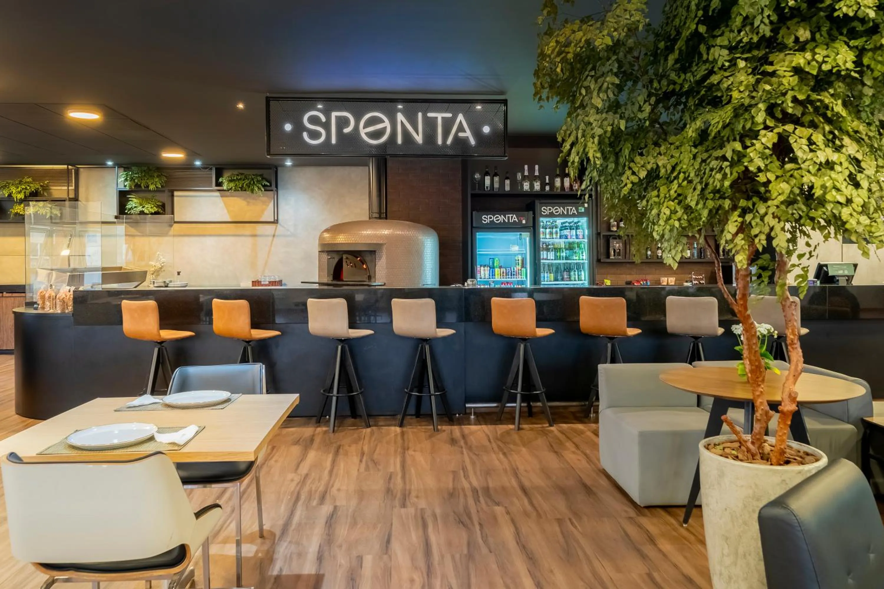 Restaurant/places to eat in ibis budget Piracicaba