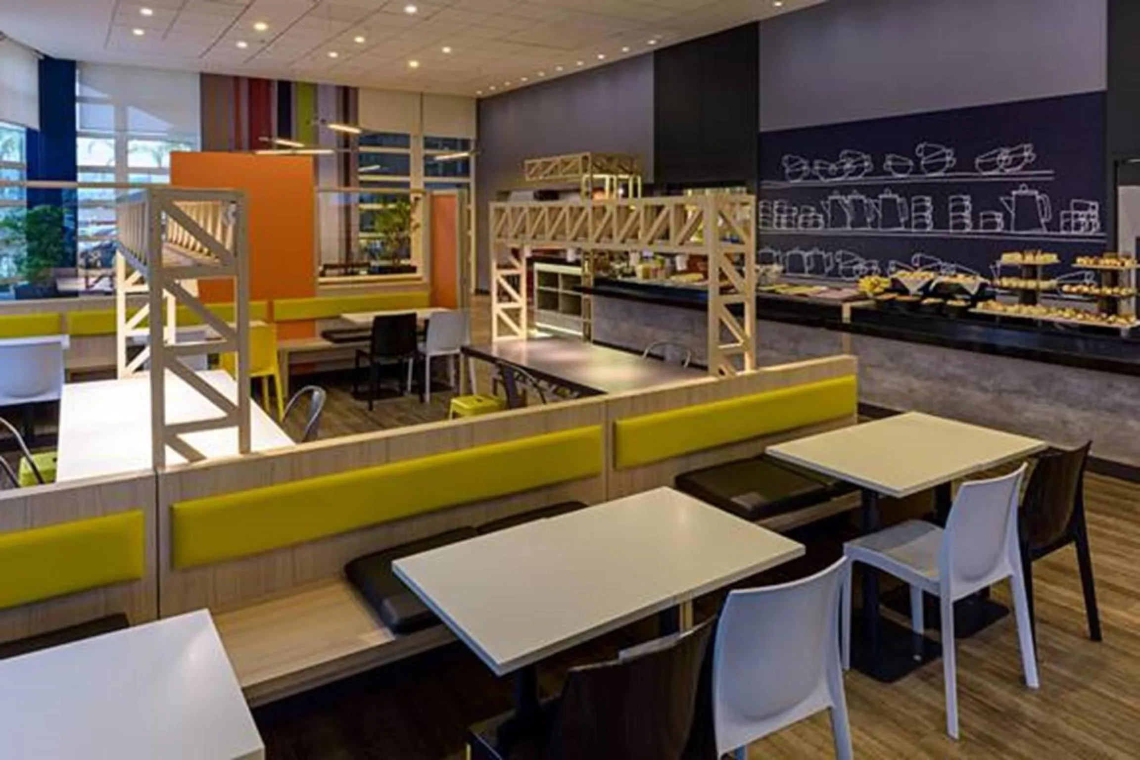 Restaurant/places to eat in ibis budget Sao Paulo Morumbi